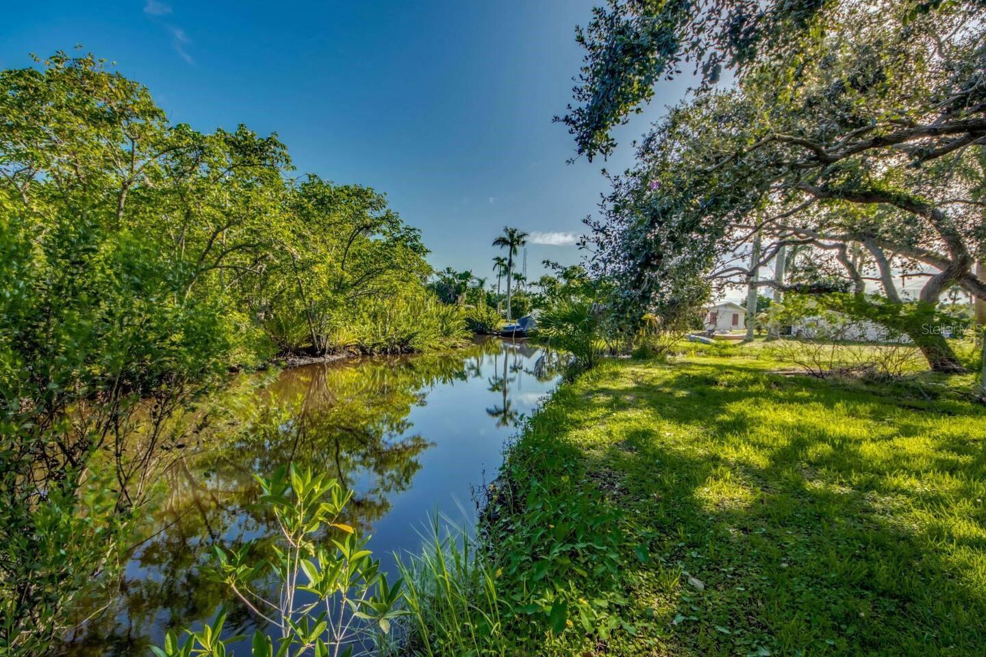 126 BROOKS RD, NORTH FORT MYERS, FL, 33917