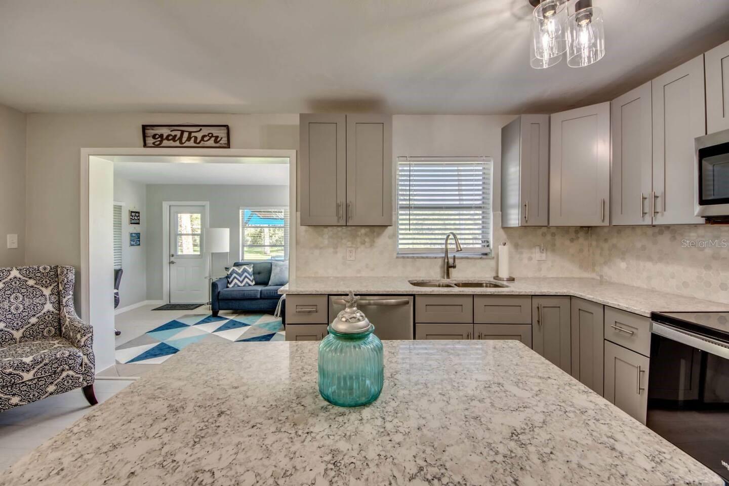 126 BROOKS RD, NORTH FORT MYERS, FL, 33917