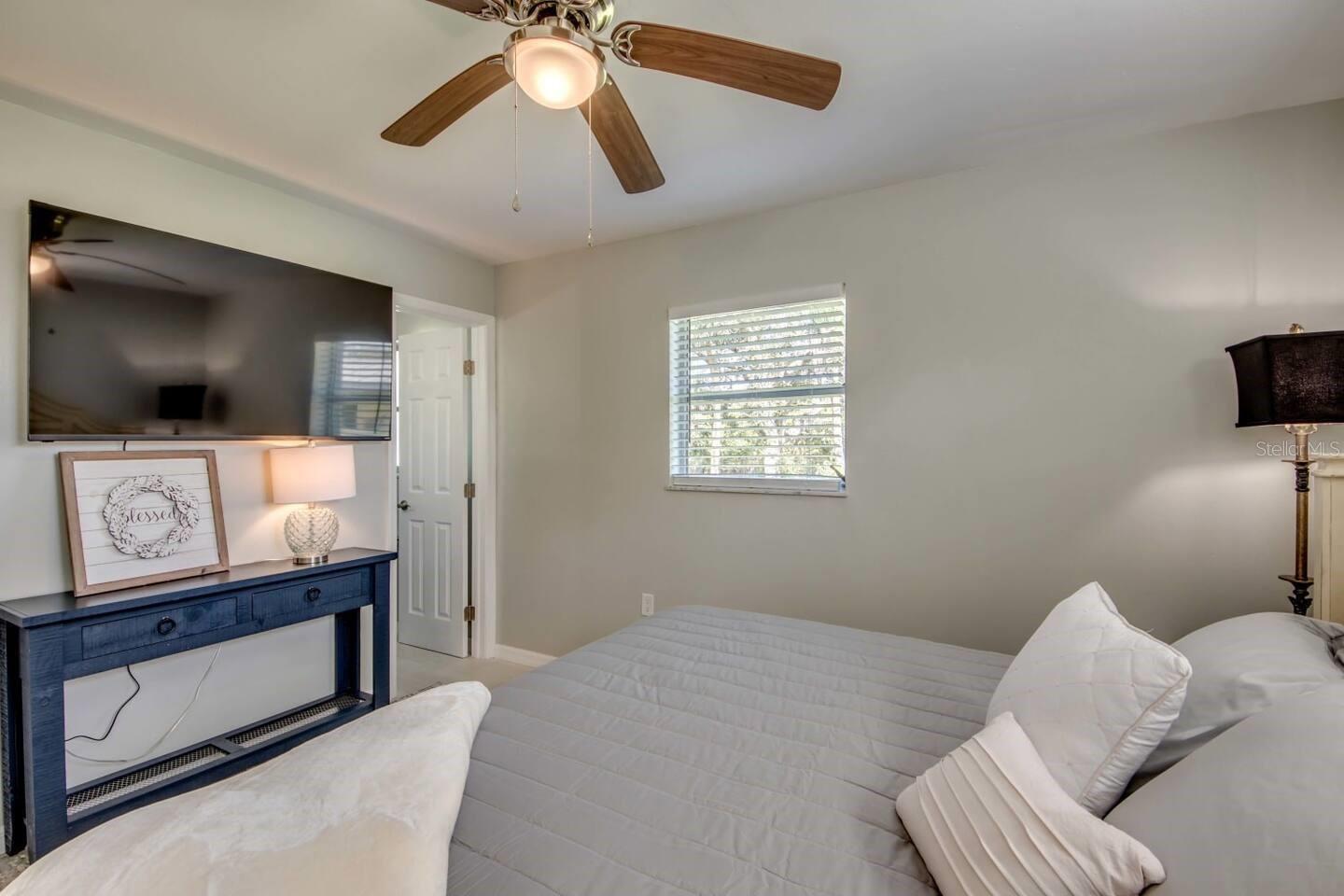 126 BROOKS RD, NORTH FORT MYERS, FL, 33917