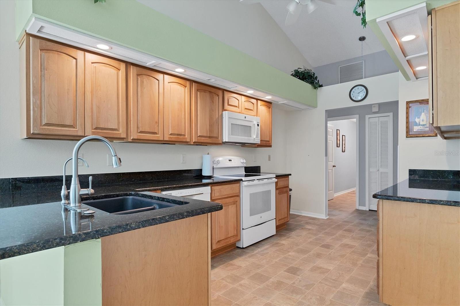 6935 ARBOR OAKS CIR, BRADENTON, FL, 34209