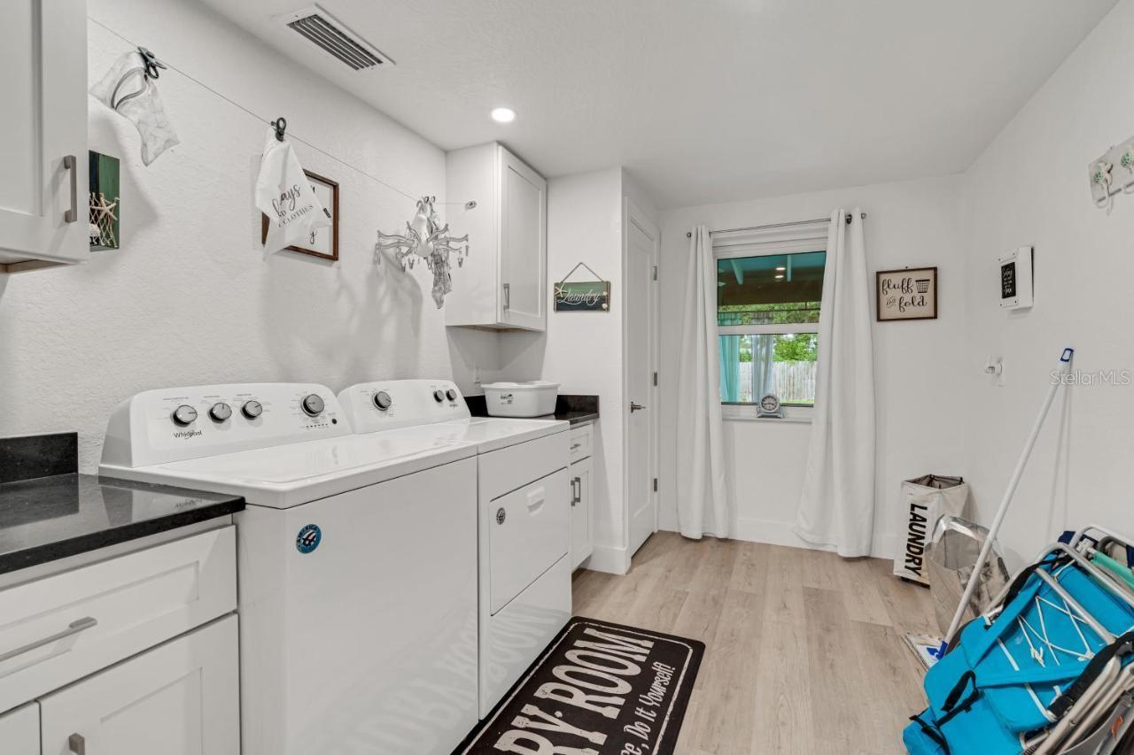 303 48TH ST W, BRADENTON, FL, 34209