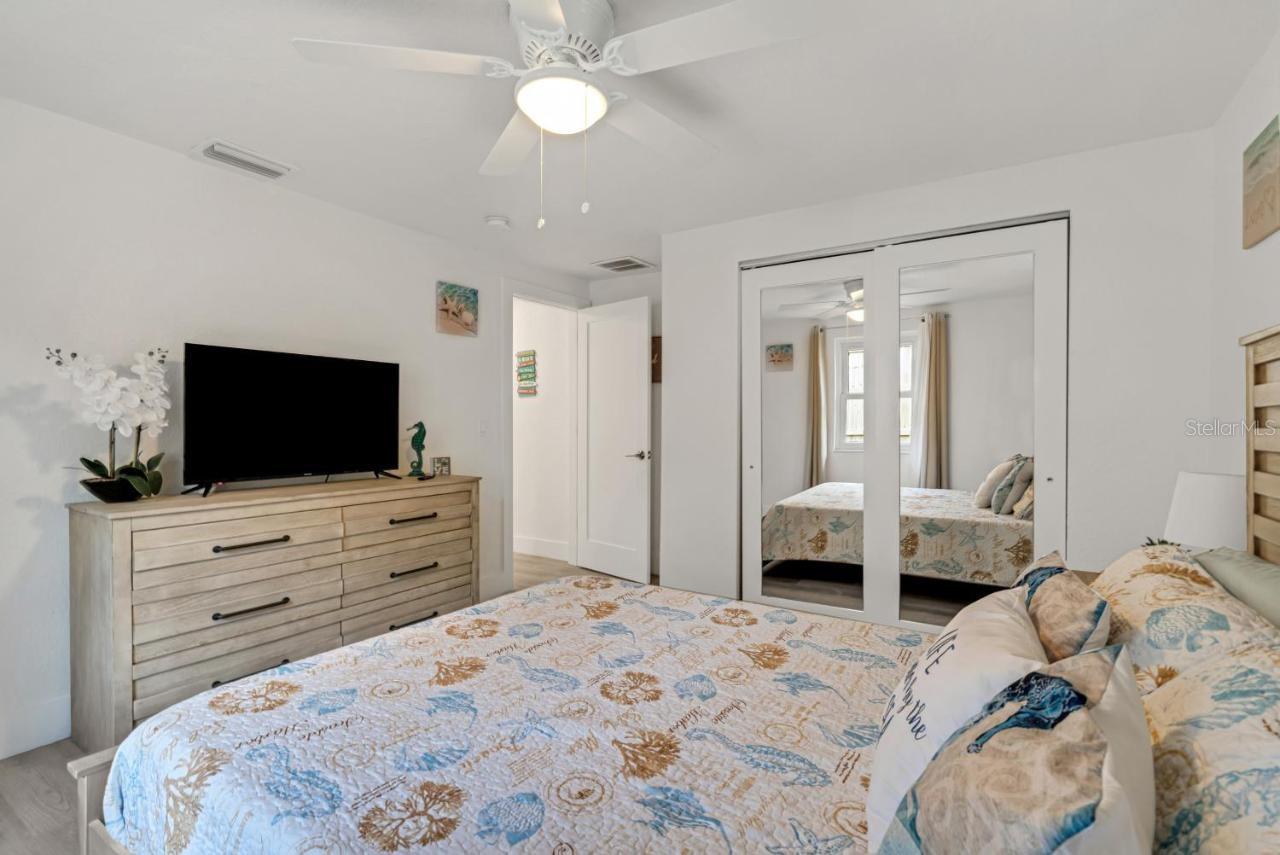 303 48TH ST W, BRADENTON, FL, 34209