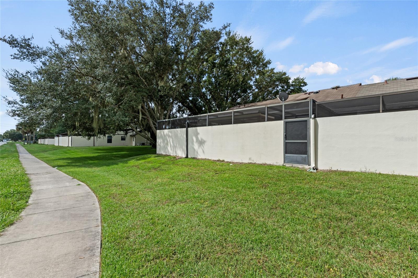 2681 E WASHINGTON AVE #15, EUSTIS, FL, 32726
