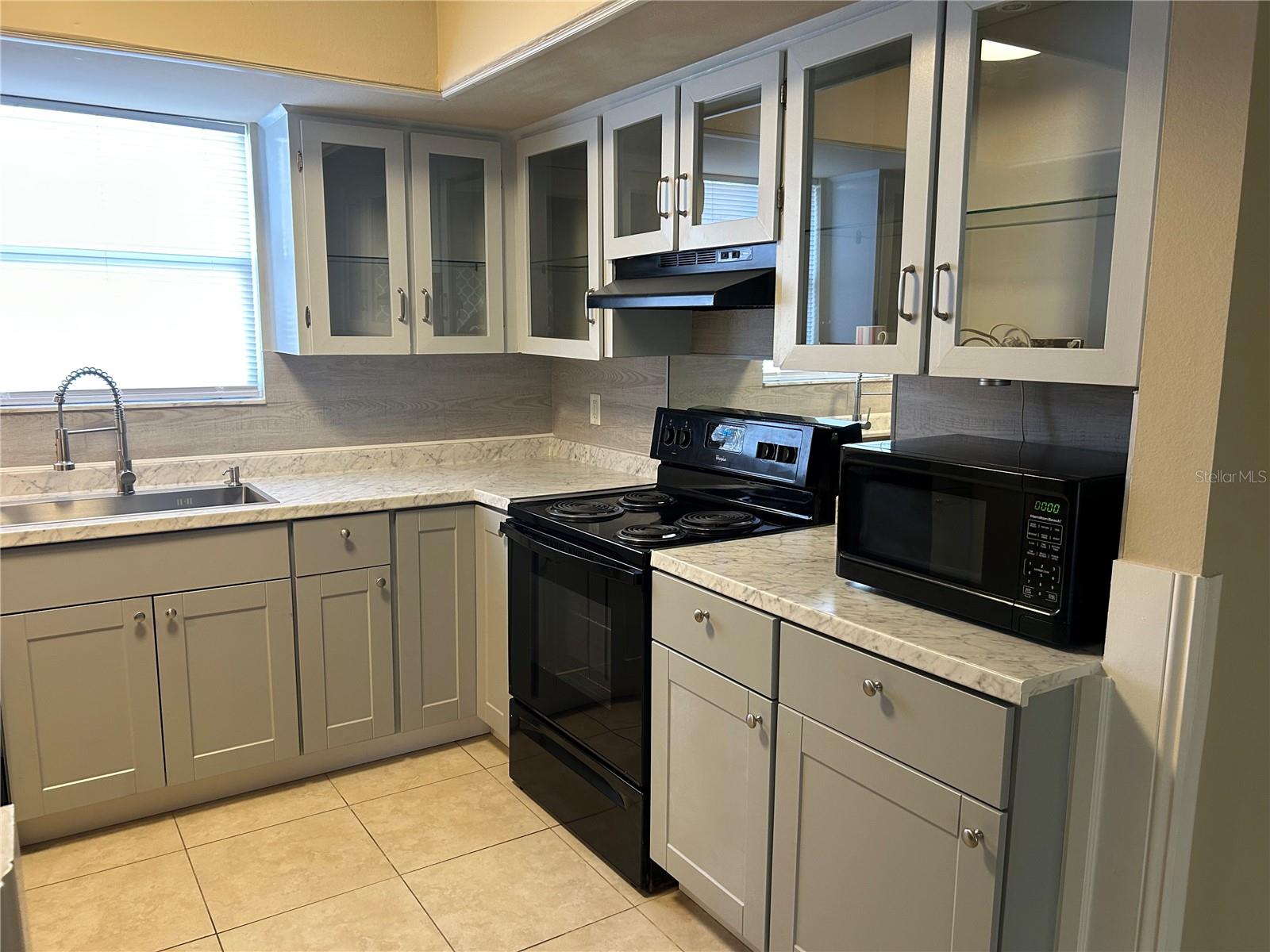 140 DOUGLAS RD W #D, OLDSMAR, FL, 34677