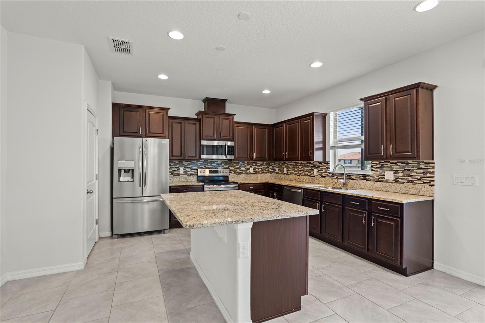4227 PRIMA LAGO DR, LAKELAND, FL, 33810