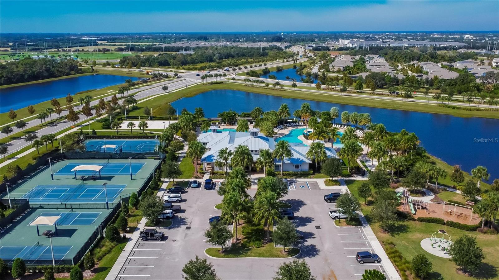 5608 MADRIGAL WAY, APOLLO BEACH, FL, 33572