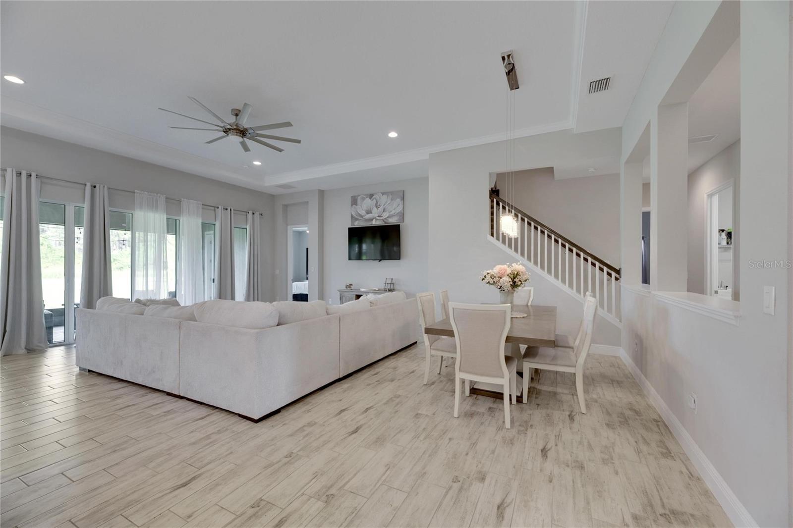 5608 MADRIGAL WAY, APOLLO BEACH, FL, 33572