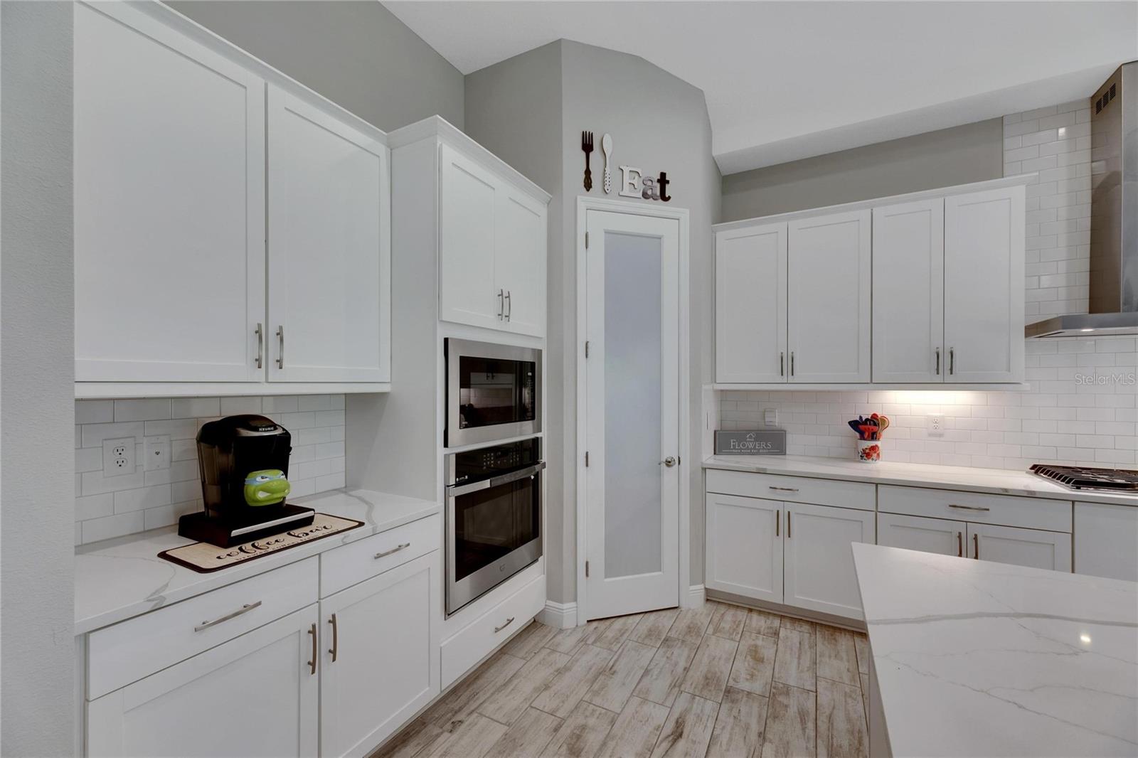 5608 MADRIGAL WAY, APOLLO BEACH, FL, 33572