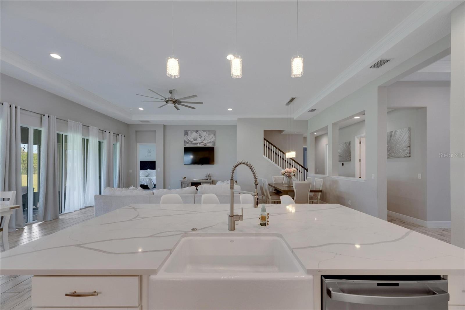 5608 MADRIGAL WAY, APOLLO BEACH, FL, 33572