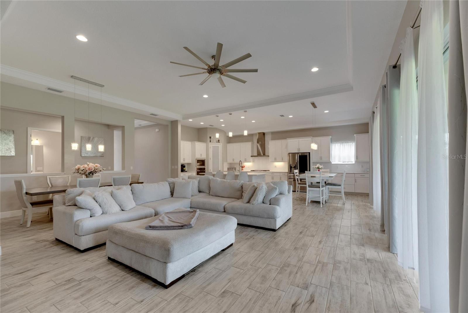 5608 MADRIGAL WAY, APOLLO BEACH, FL, 33572