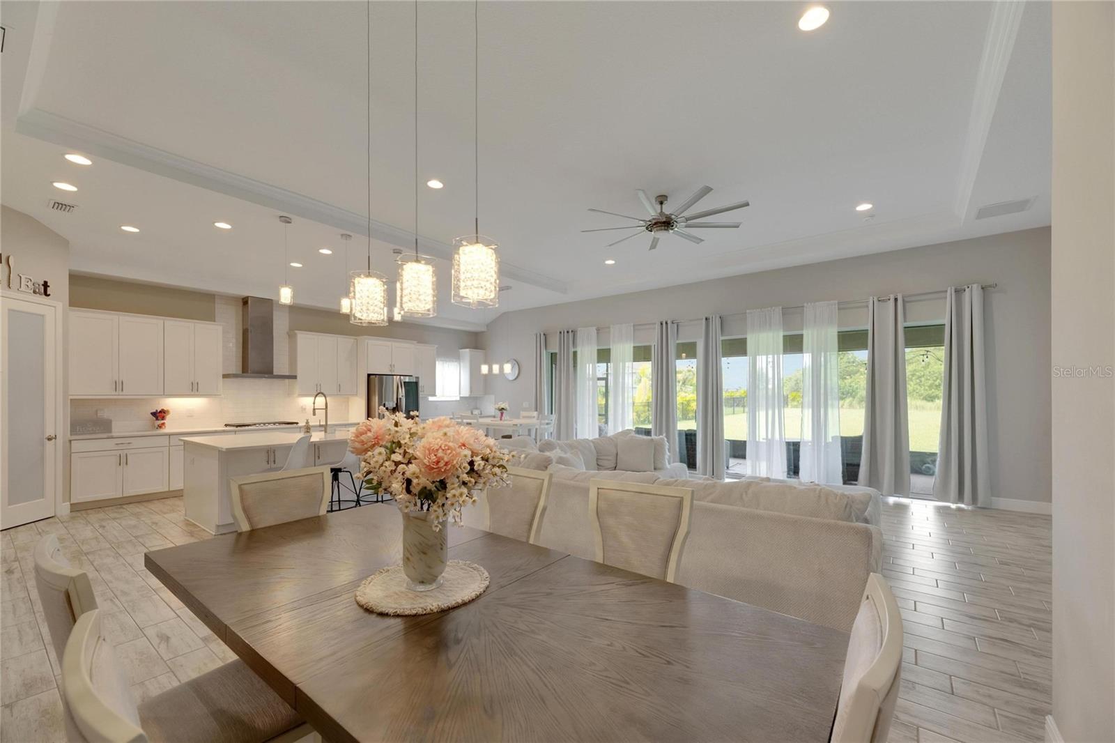 5608 MADRIGAL WAY, APOLLO BEACH, FL, 33572