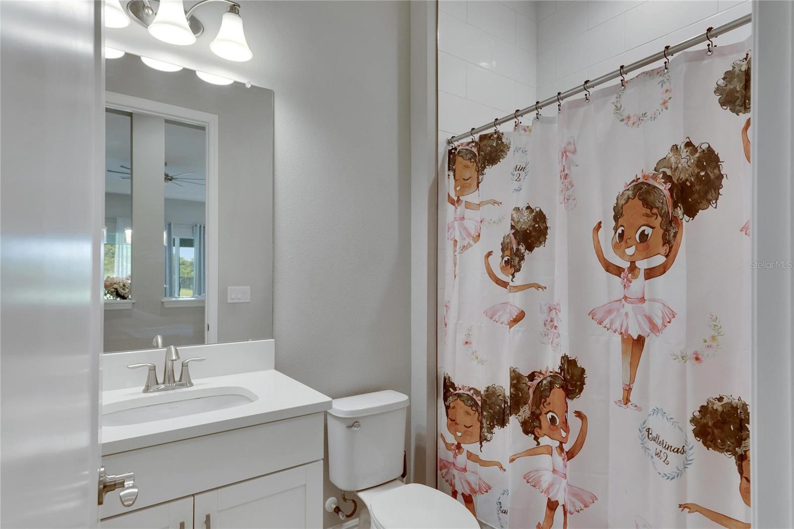 5608 MADRIGAL WAY, APOLLO BEACH, FL, 33572