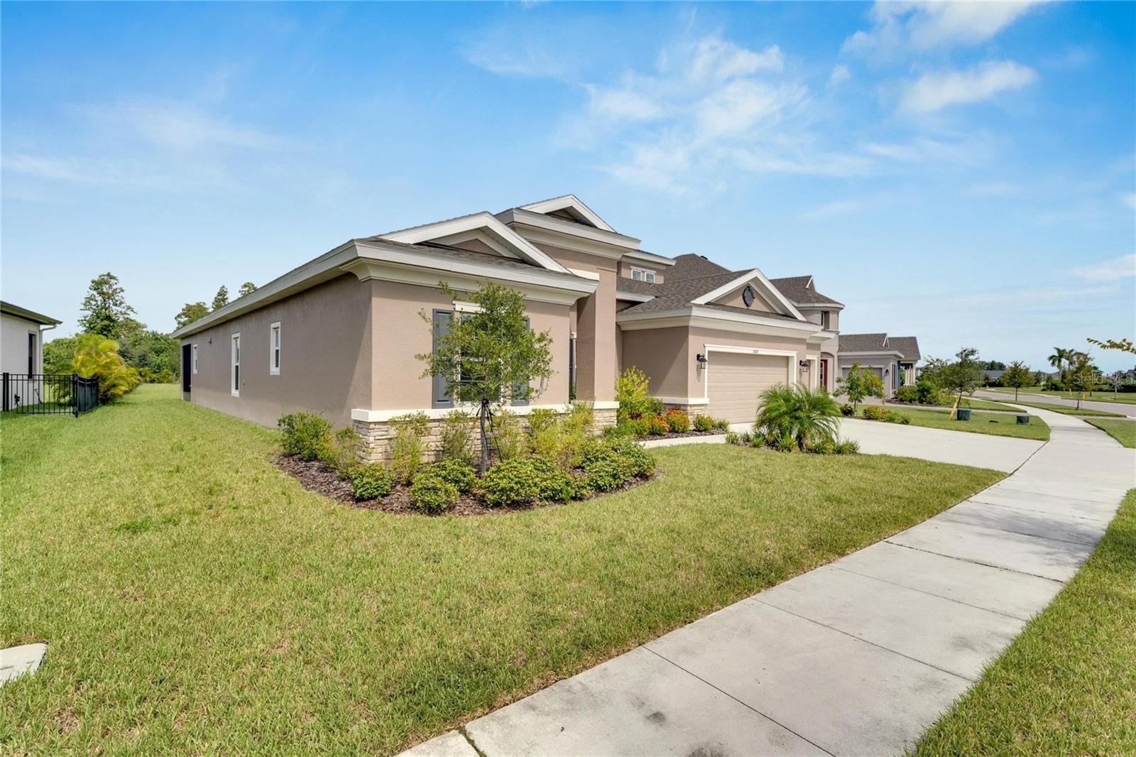 5608 MADRIGAL WAY, APOLLO BEACH, FL, 33572