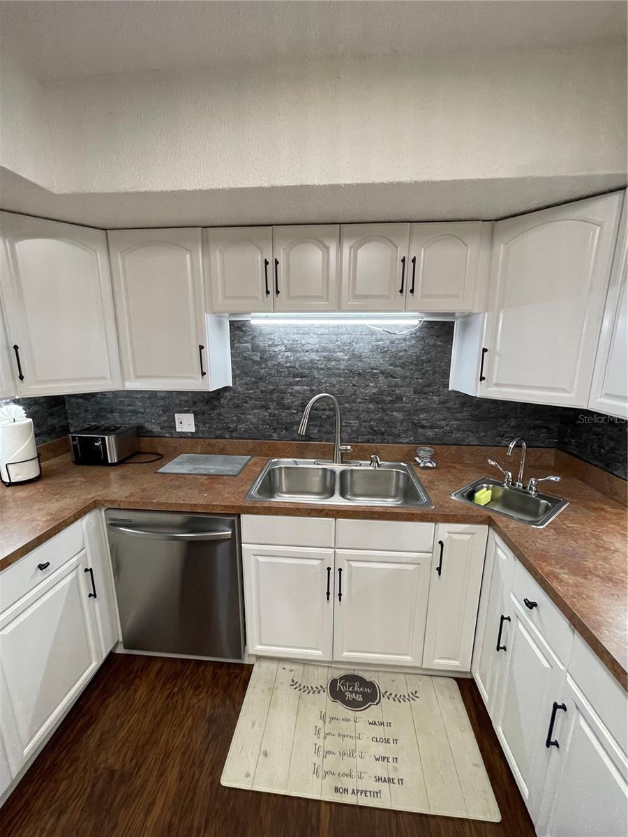 5348 DARTMOUTH RD, NEW PORT RICHEY, FL, 34652