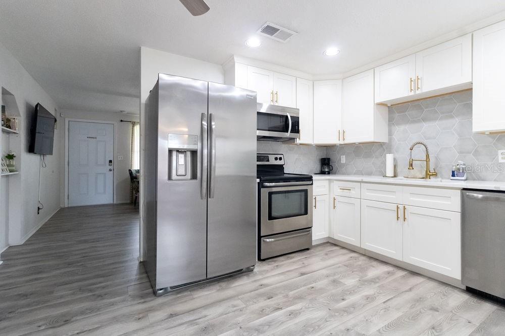 2100 BRIAN AVE, SOUTH DAYTONA, FL, 32119