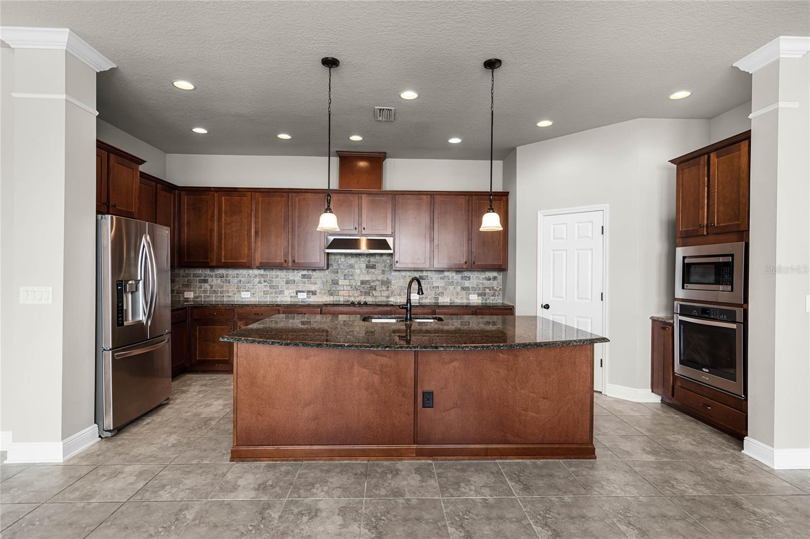 1030 TRACEY ANN LOOP, SEFFNER, FL, 33584