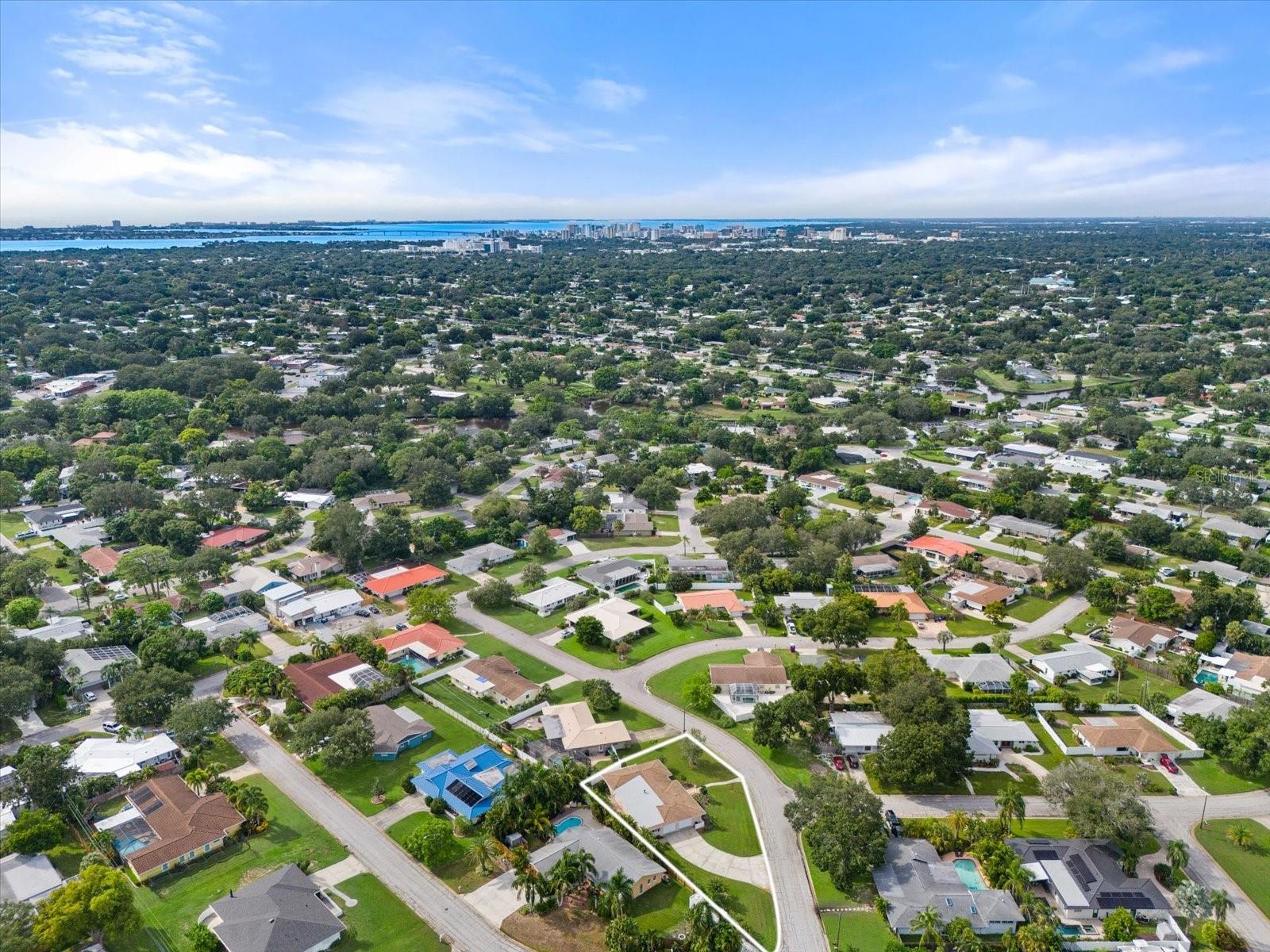 3072 MEYER DR, SARASOTA, FL, 34239