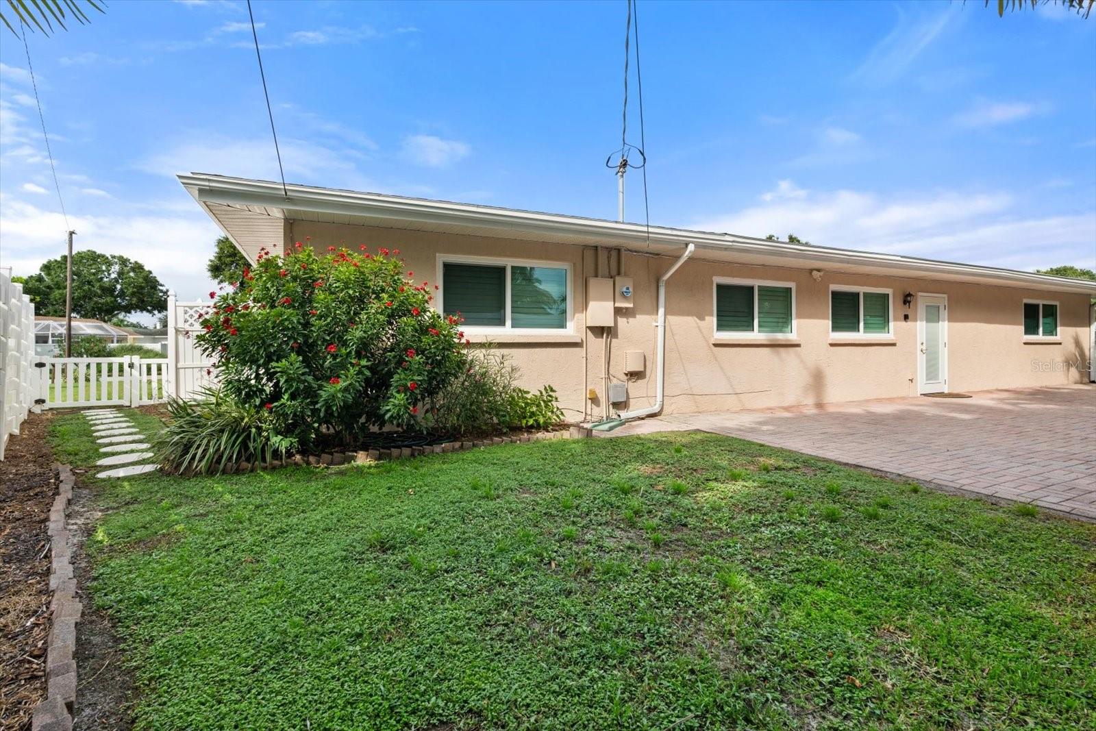 3072 MEYER DR, SARASOTA, FL, 34239