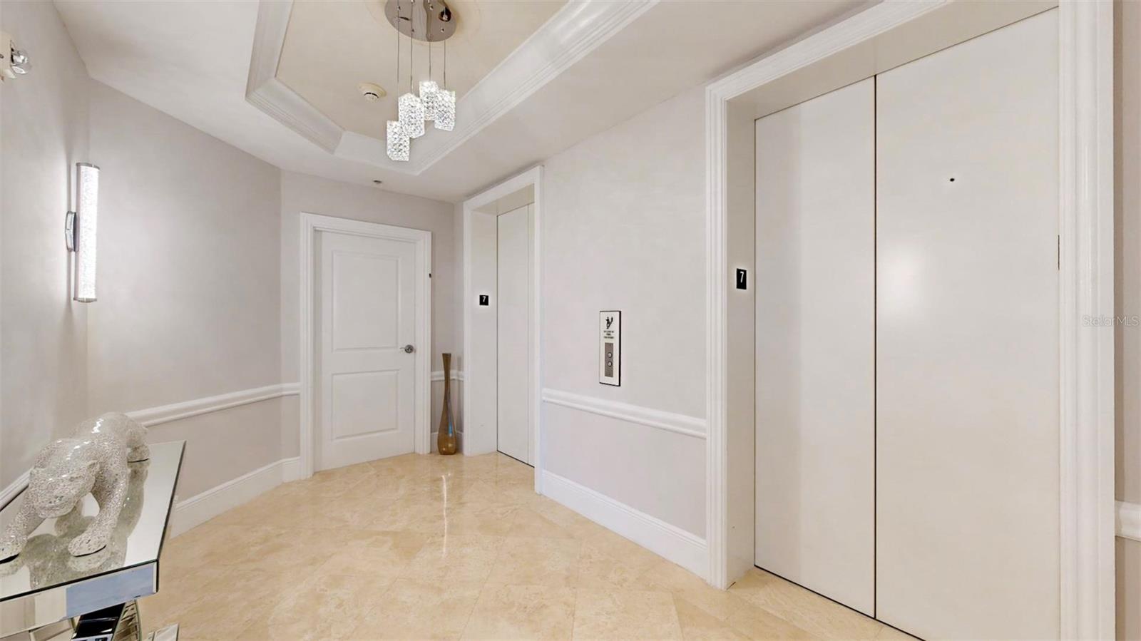450 KNIGHTS RUN AVE #702, TAMPA, FL, 33602
