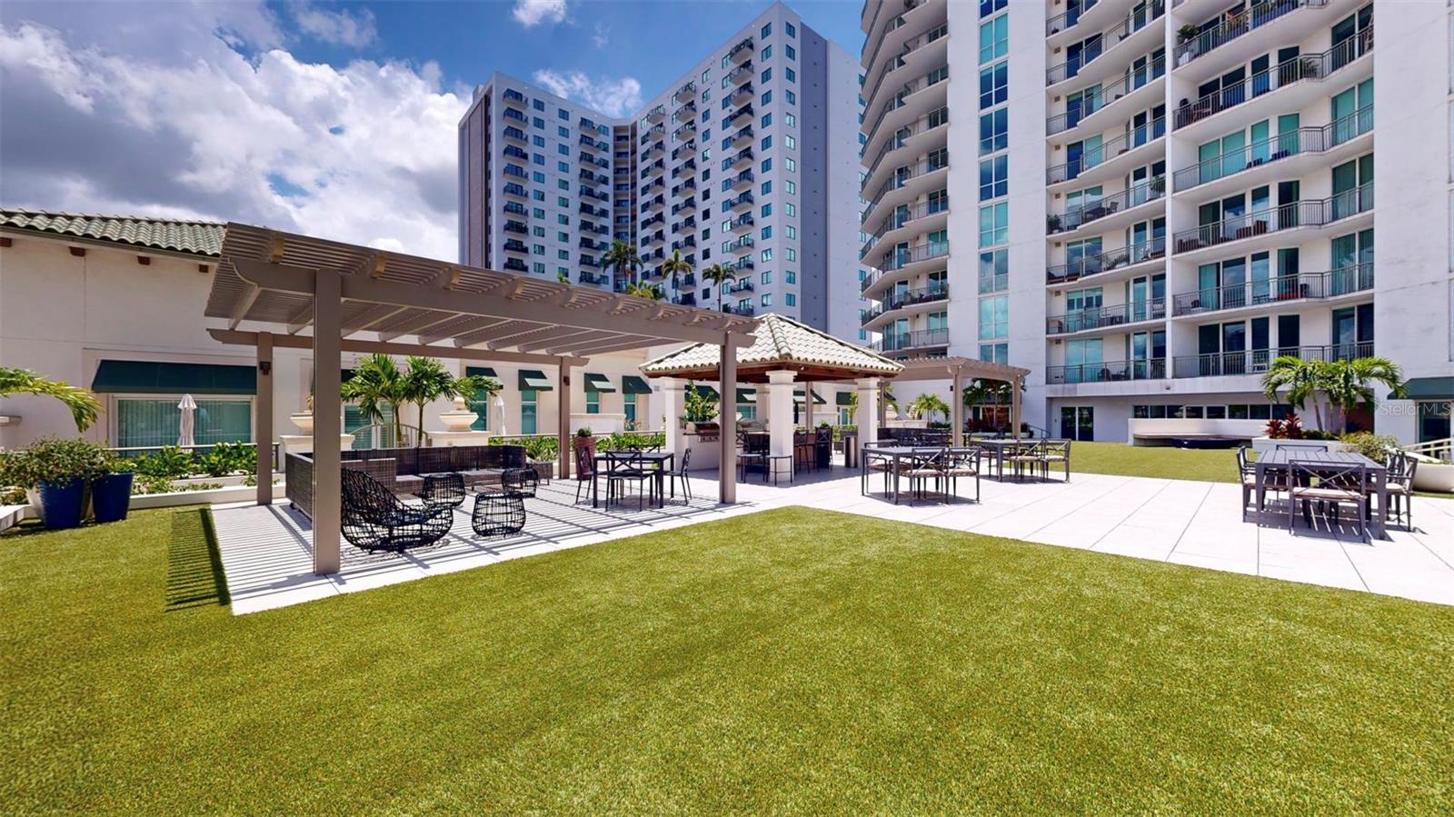 450 KNIGHTS RUN AVE #702, TAMPA, FL, 33602