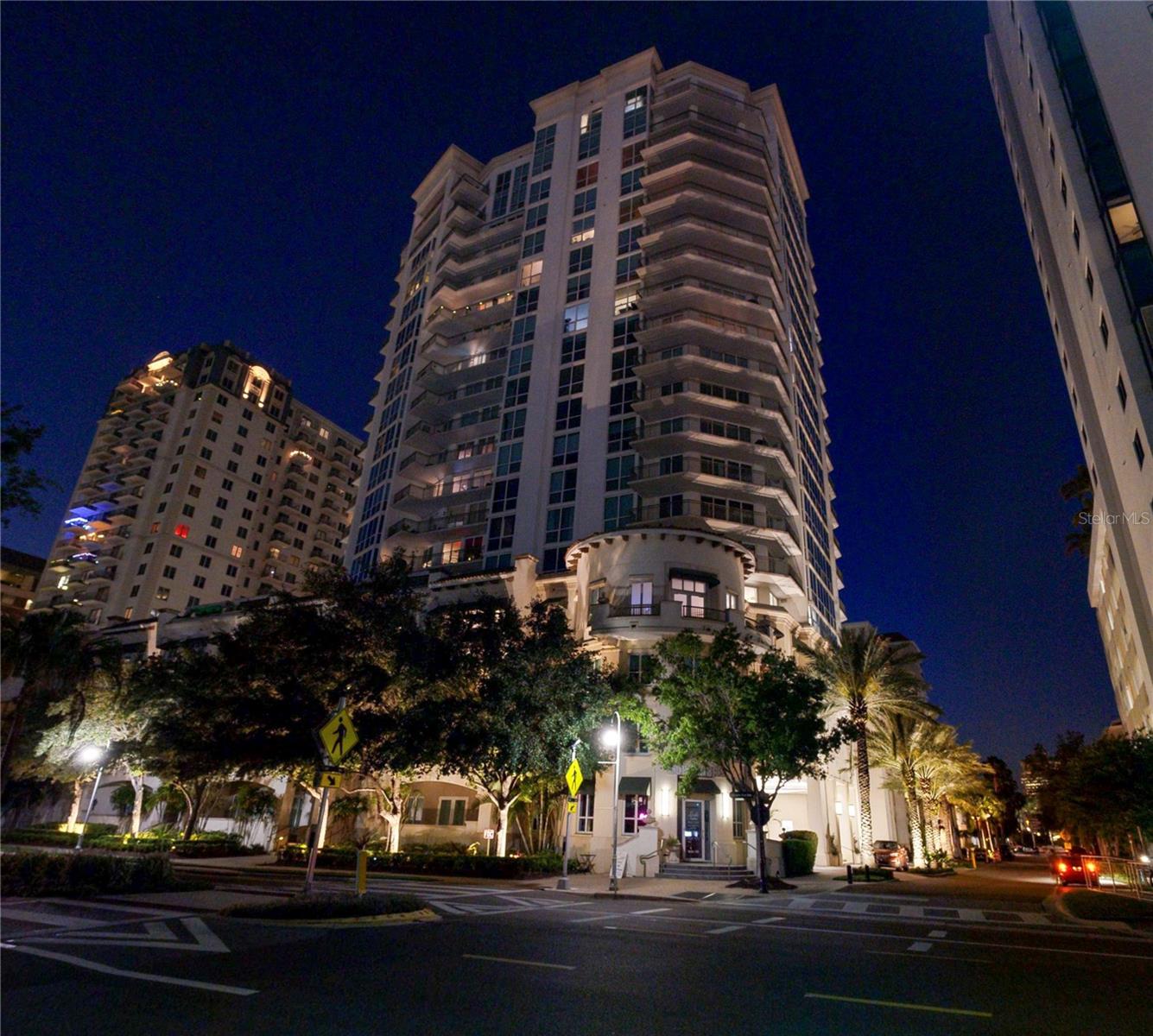 450 KNIGHTS RUN AVE #702, TAMPA, FL, 33602