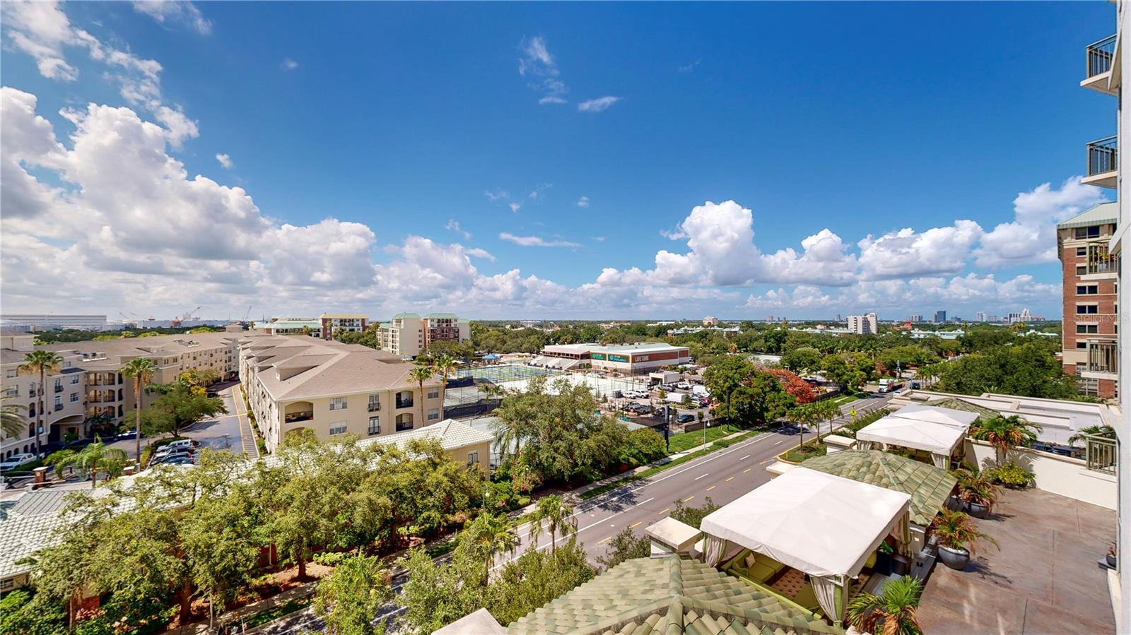 450 KNIGHTS RUN AVE #702, TAMPA, FL, 33602