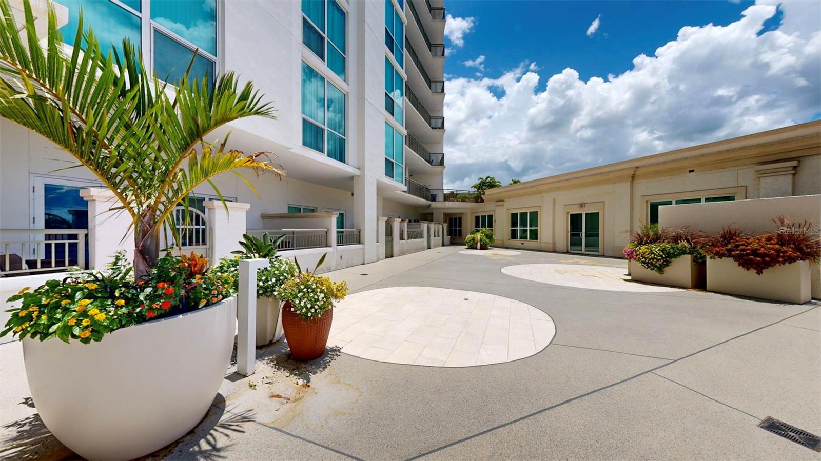 450 KNIGHTS RUN AVE #702, TAMPA, FL, 33602