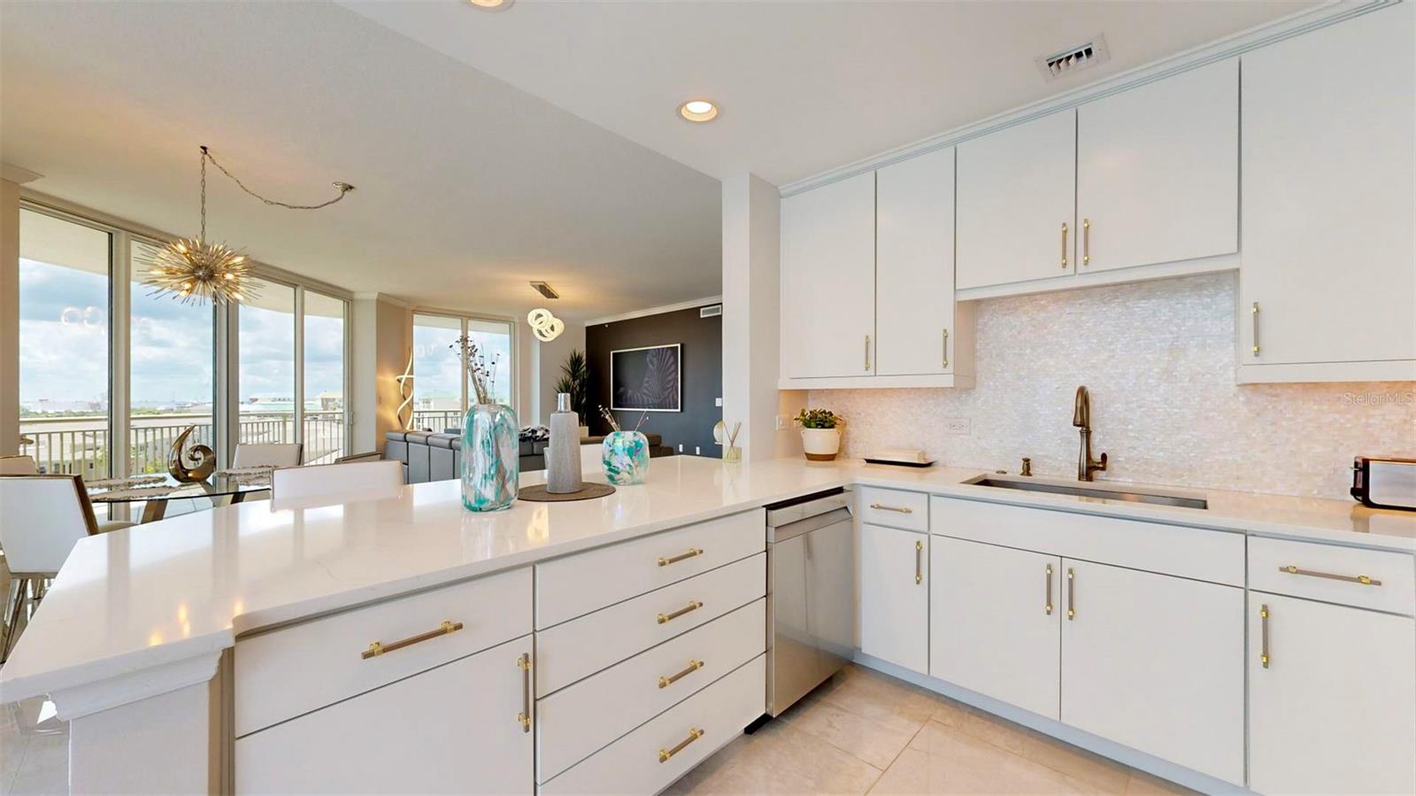 450 KNIGHTS RUN AVE #702, TAMPA, FL, 33602