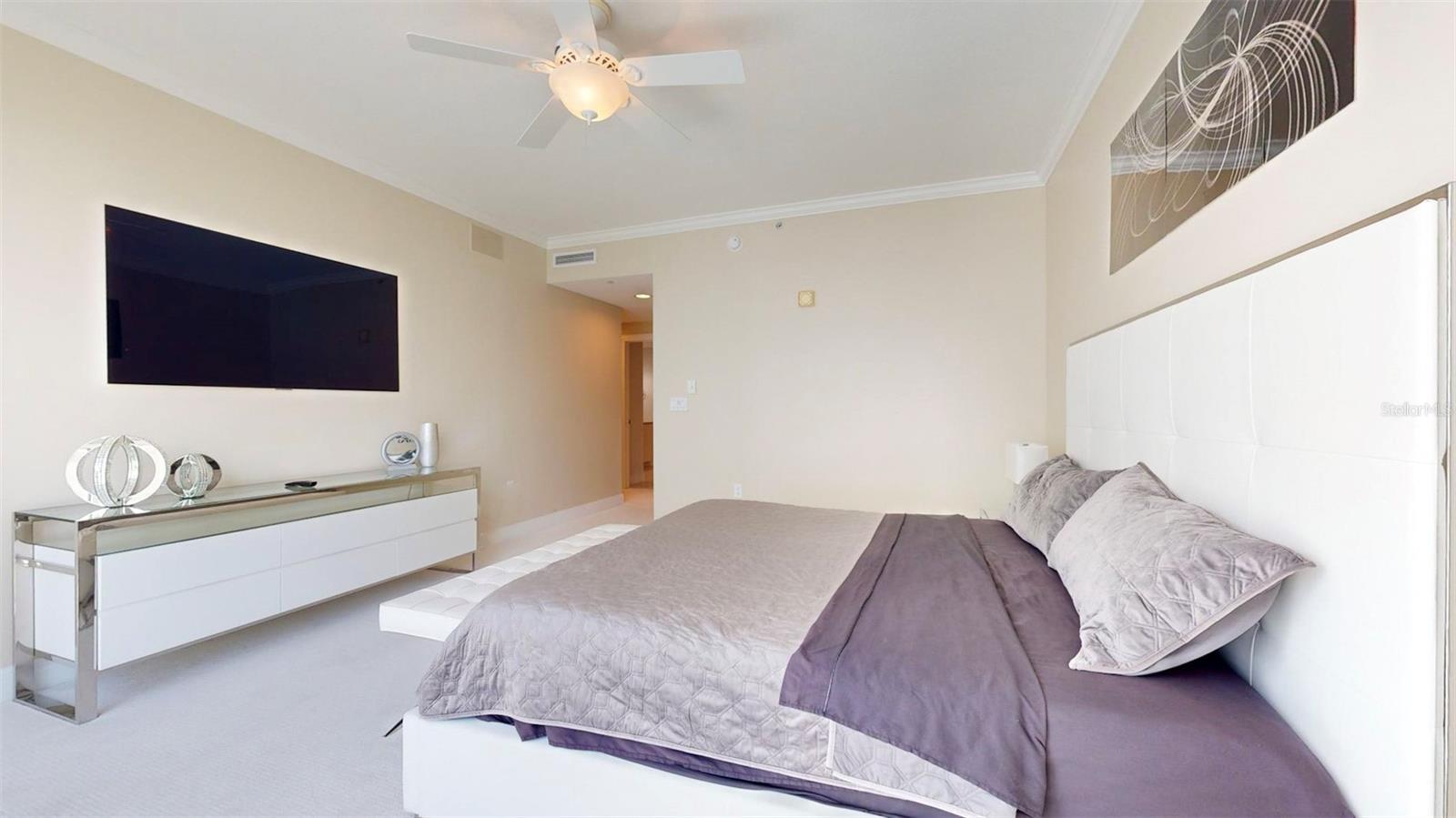 450 KNIGHTS RUN AVE #702, TAMPA, FL, 33602
