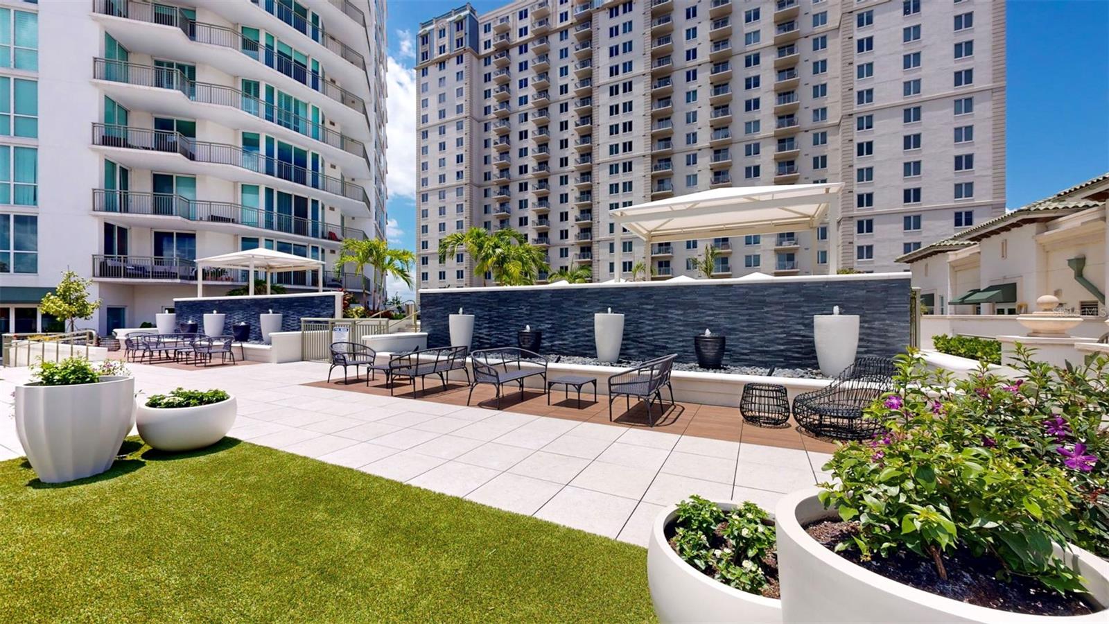 450 KNIGHTS RUN AVE #702, TAMPA, FL, 33602