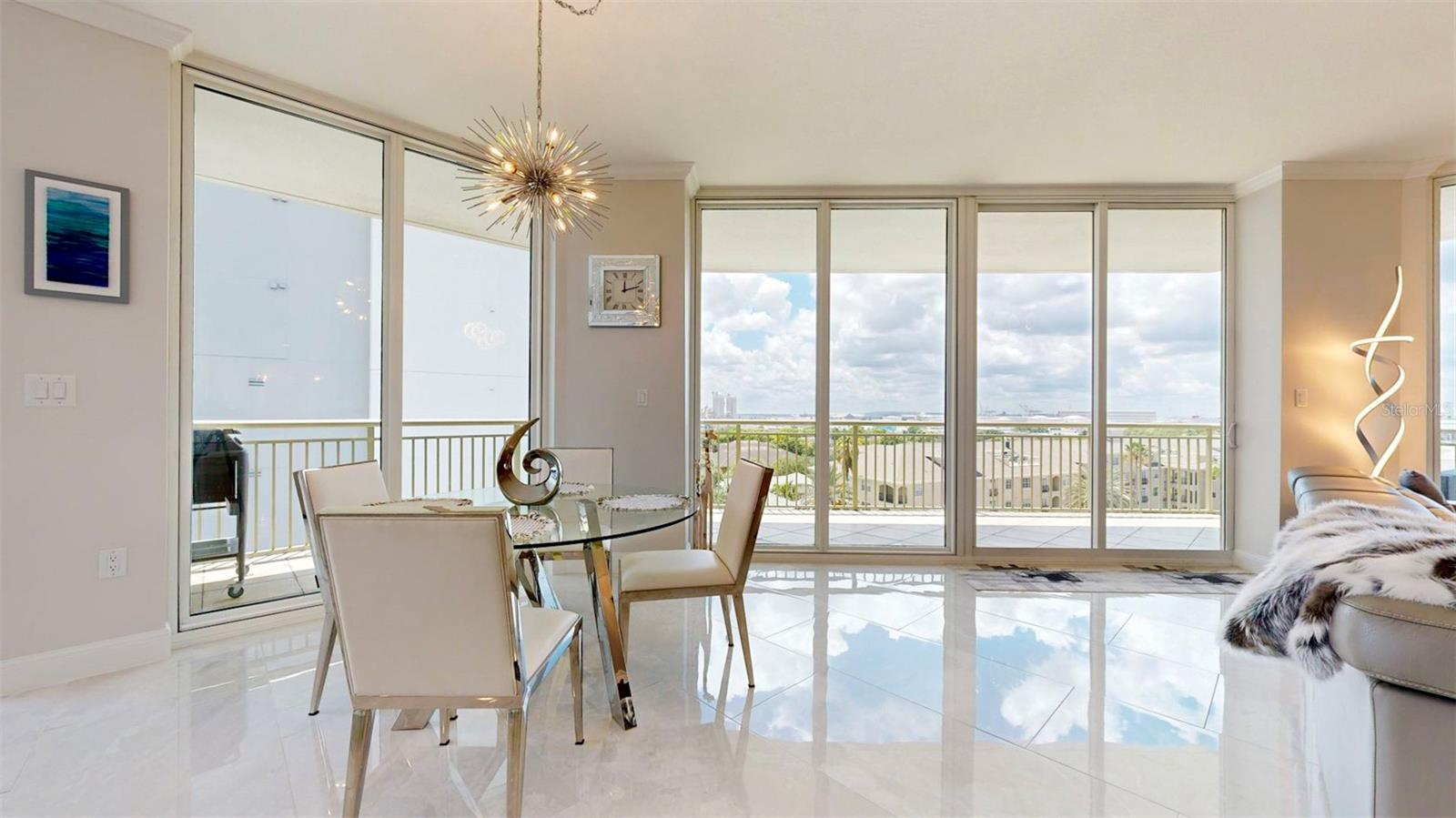 450 KNIGHTS RUN AVE #702, TAMPA, FL, 33602