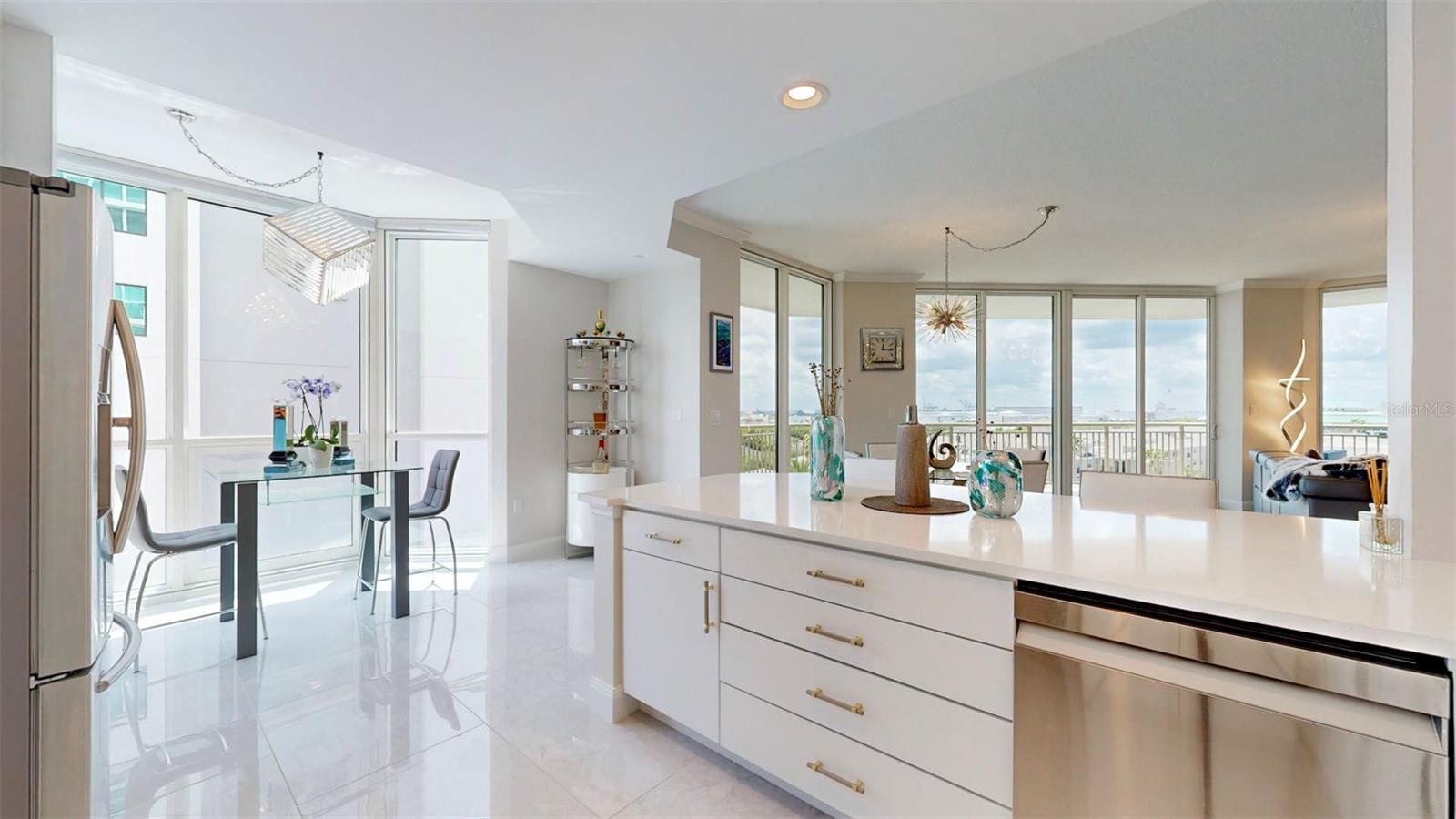 450 KNIGHTS RUN AVE #702, TAMPA, FL, 33602