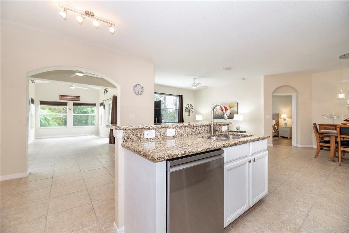 4104 MARTINDALE LOOP, WINTER HAVEN, FL, 33884
