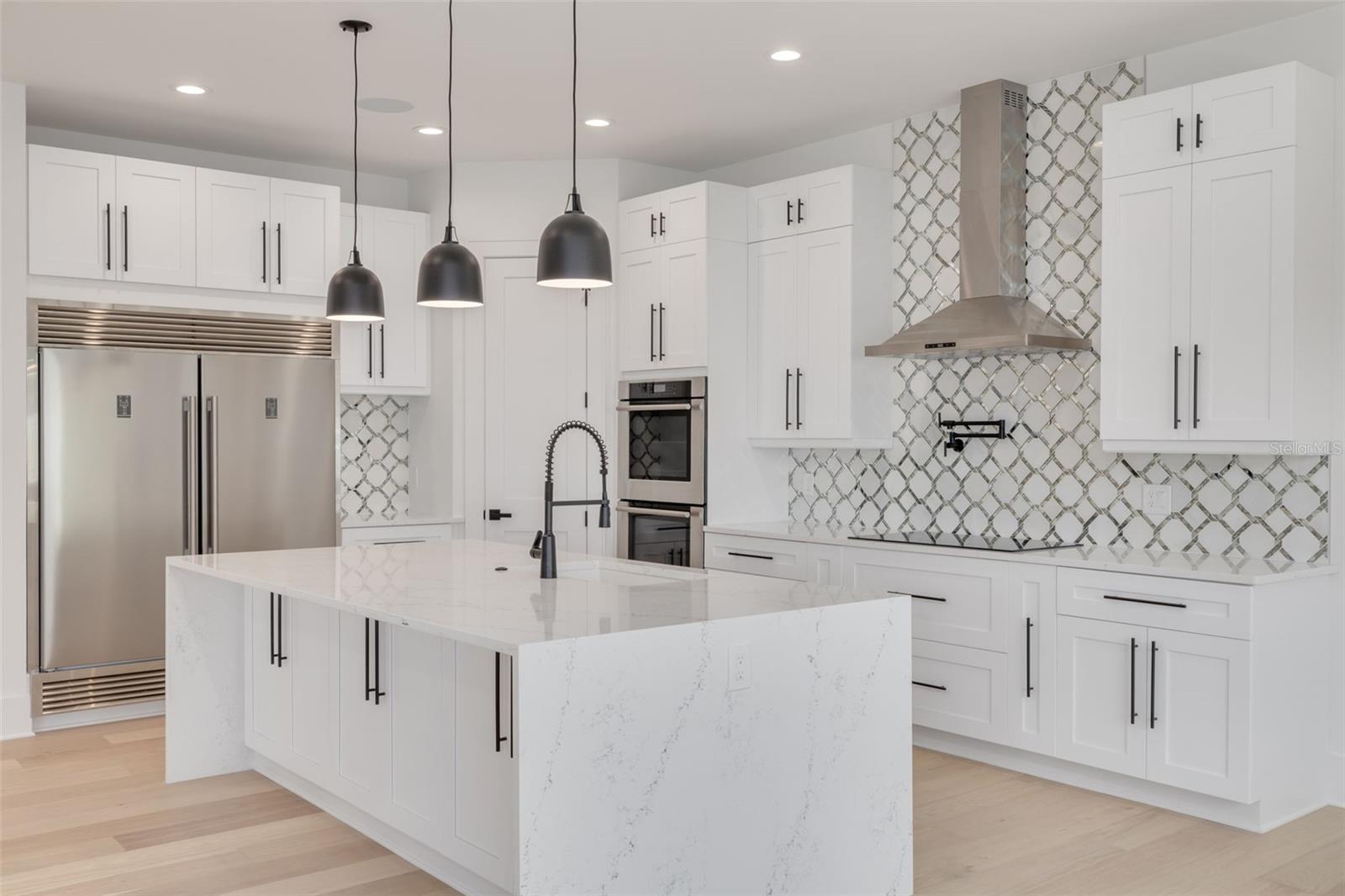 6012 KIPPS COLONY DR E, GULFPORT, FL, 33707