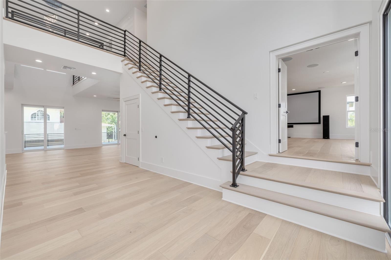 6012 KIPPS COLONY DR E, GULFPORT, FL, 33707