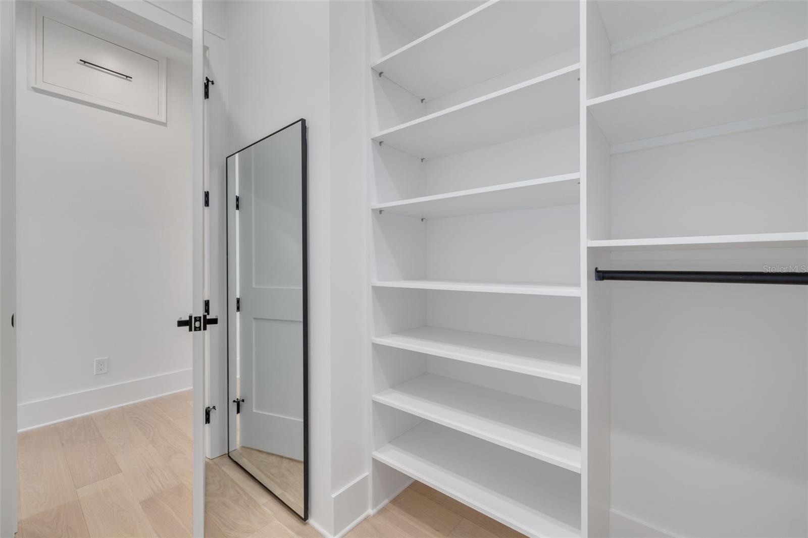 6012 KIPPS COLONY DR E, GULFPORT, FL, 33707