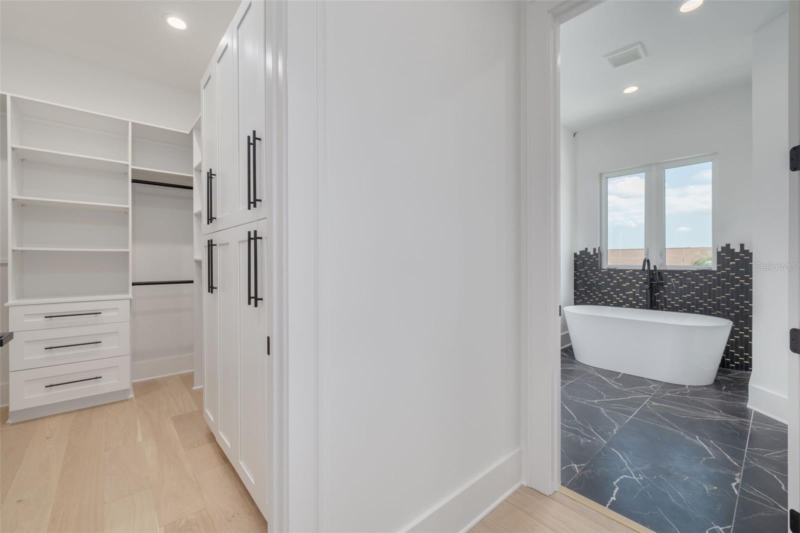 6012 KIPPS COLONY DR E, GULFPORT, FL, 33707