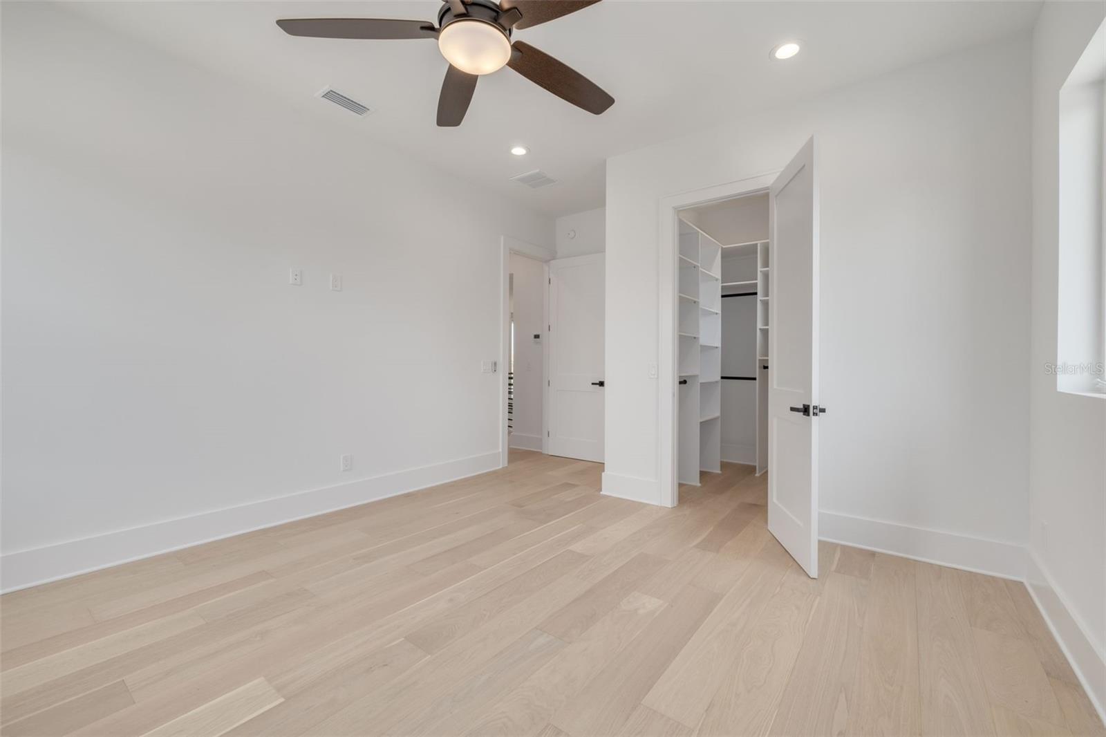 6012 KIPPS COLONY DR E, GULFPORT, FL, 33707