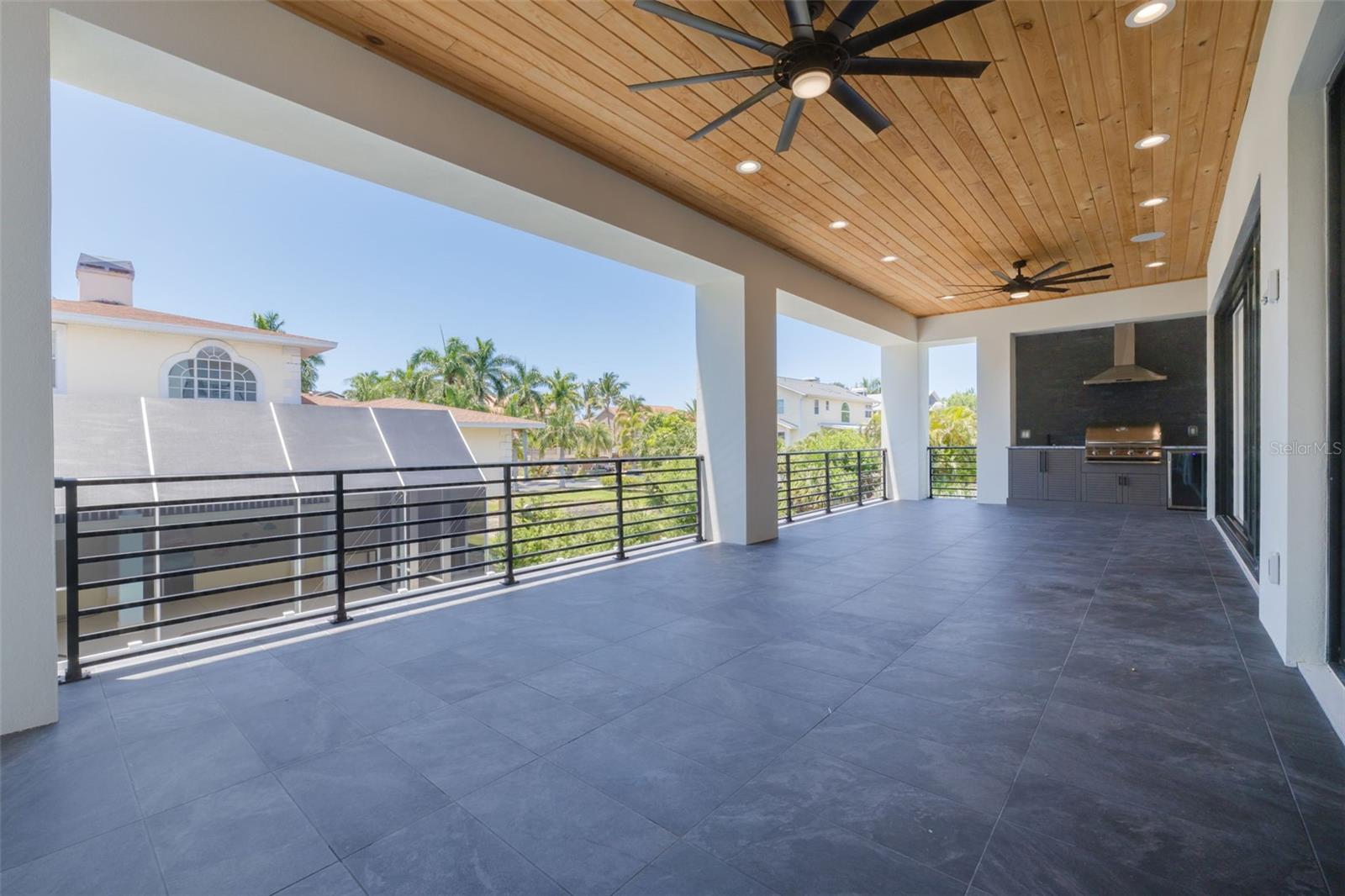 6012 KIPPS COLONY DR E, GULFPORT, FL, 33707