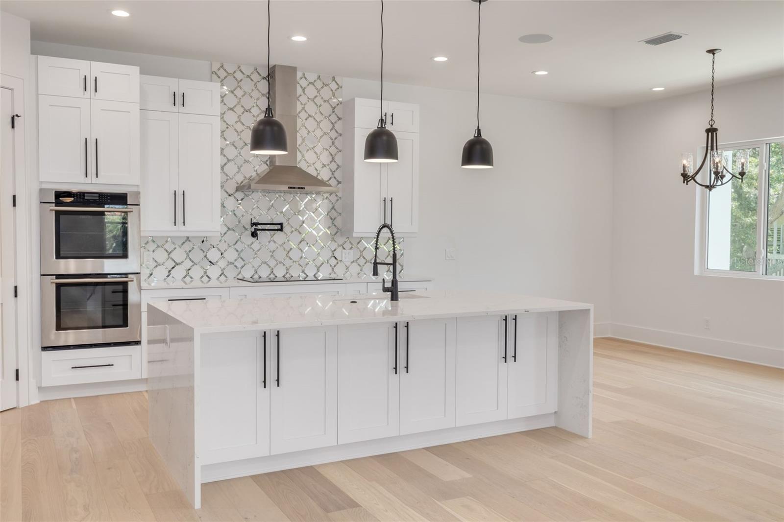 6012 KIPPS COLONY DR E, GULFPORT, FL, 33707