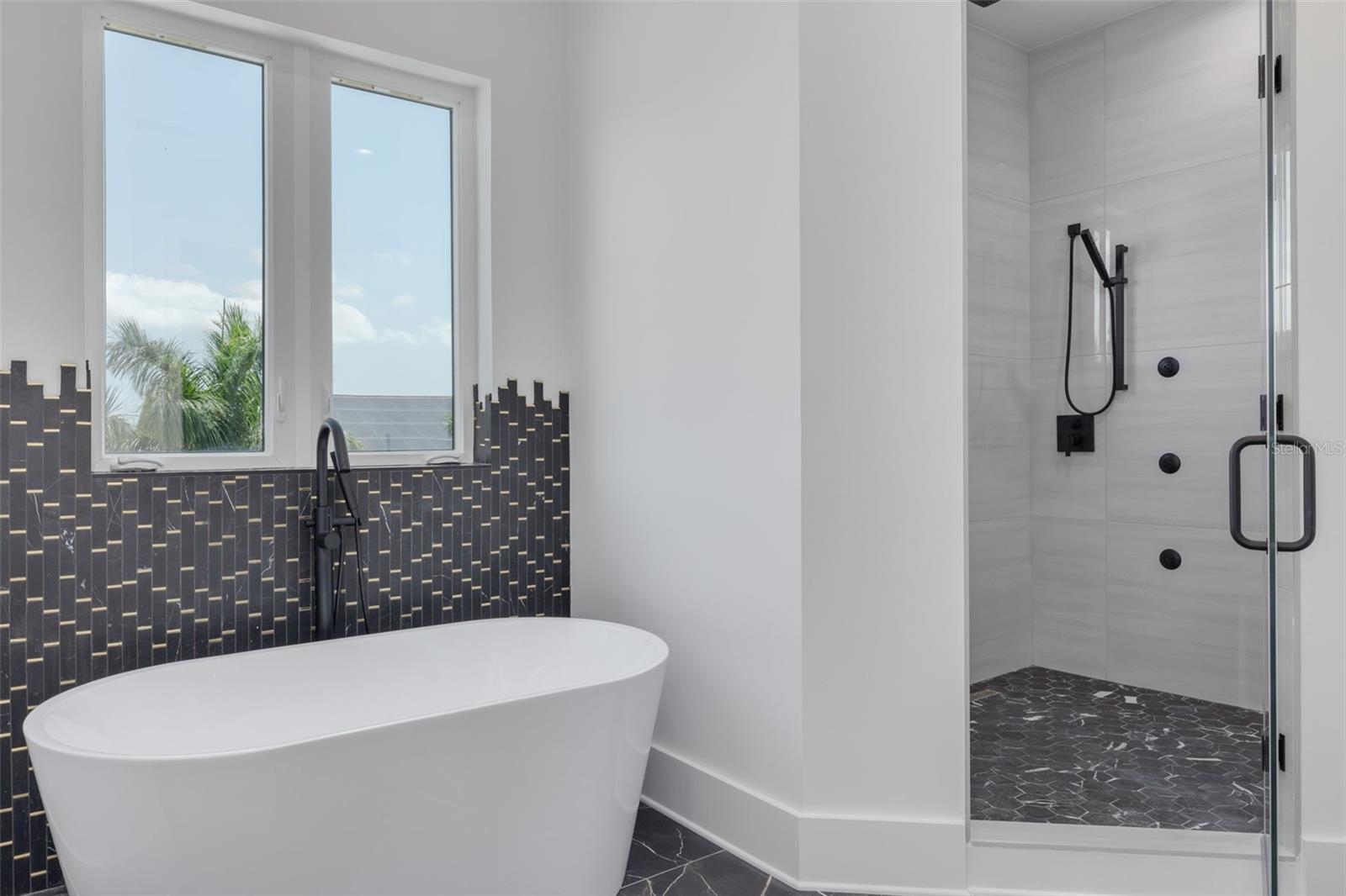 6012 KIPPS COLONY DR E, GULFPORT, FL, 33707