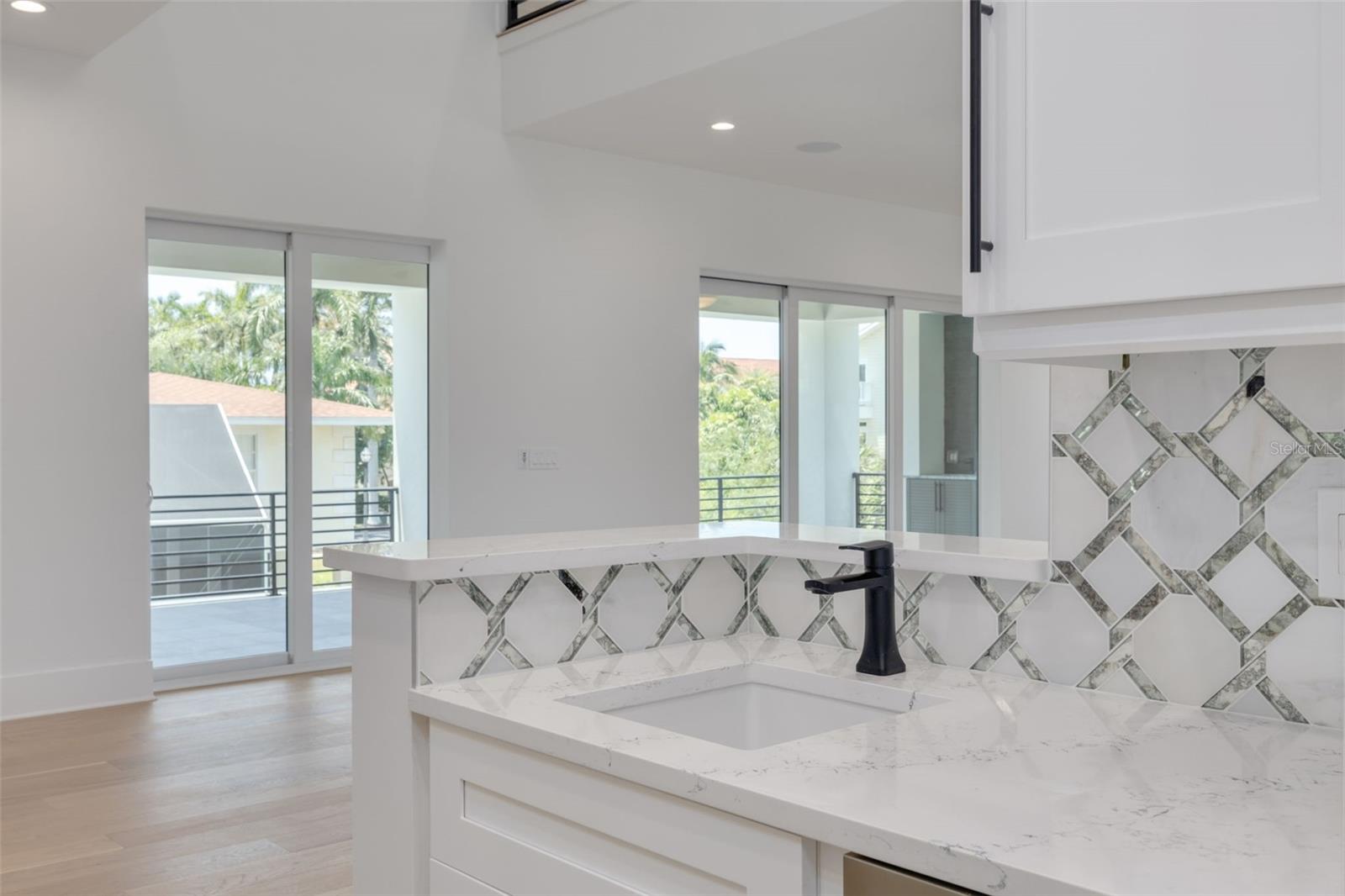 6012 KIPPS COLONY DR E, GULFPORT, FL, 33707