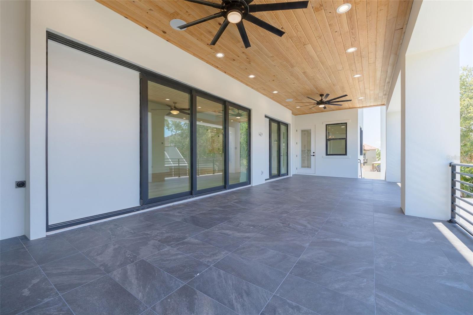 6012 KIPPS COLONY DR E, GULFPORT, FL, 33707