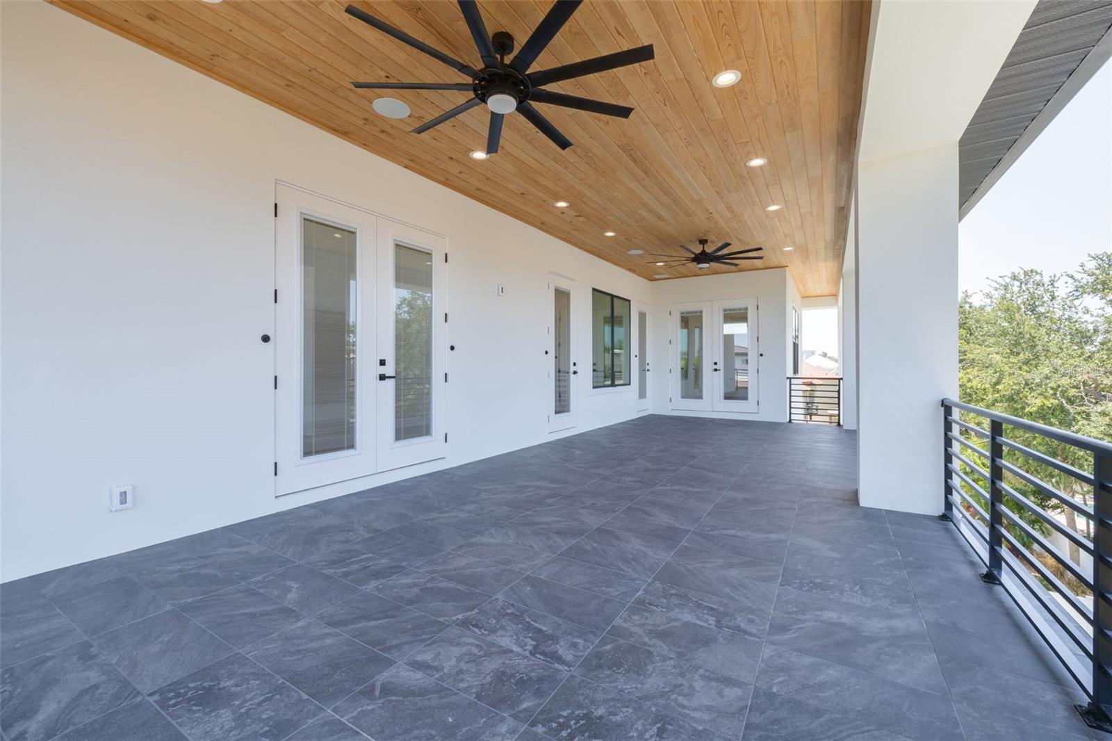 6012 KIPPS COLONY DR E, GULFPORT, FL, 33707