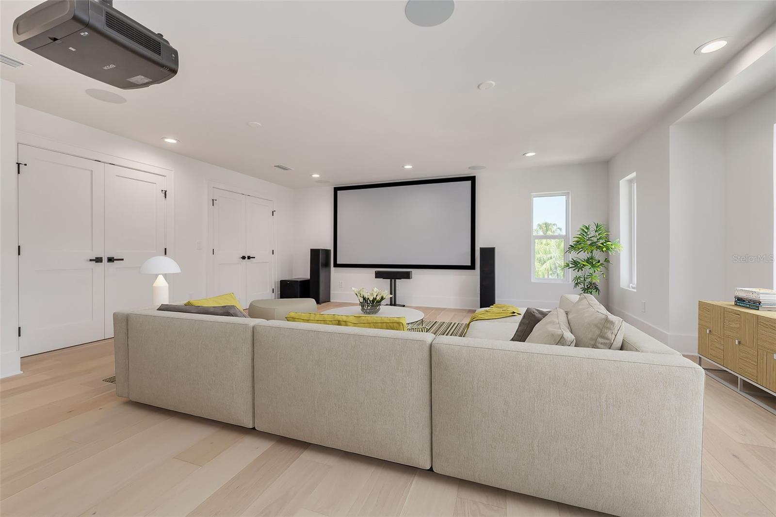 6012 KIPPS COLONY DR E, GULFPORT, FL, 33707