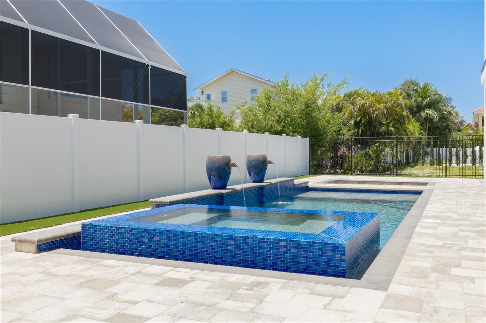 6012 KIPPS COLONY DR E, GULFPORT, FL, 33707