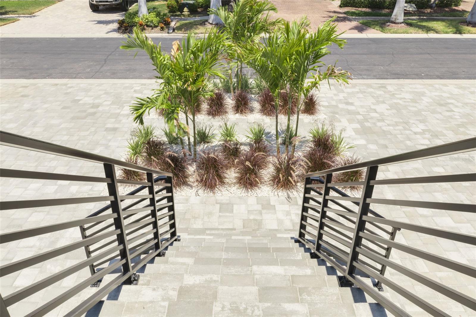 6012 KIPPS COLONY DR E, GULFPORT, FL, 33707