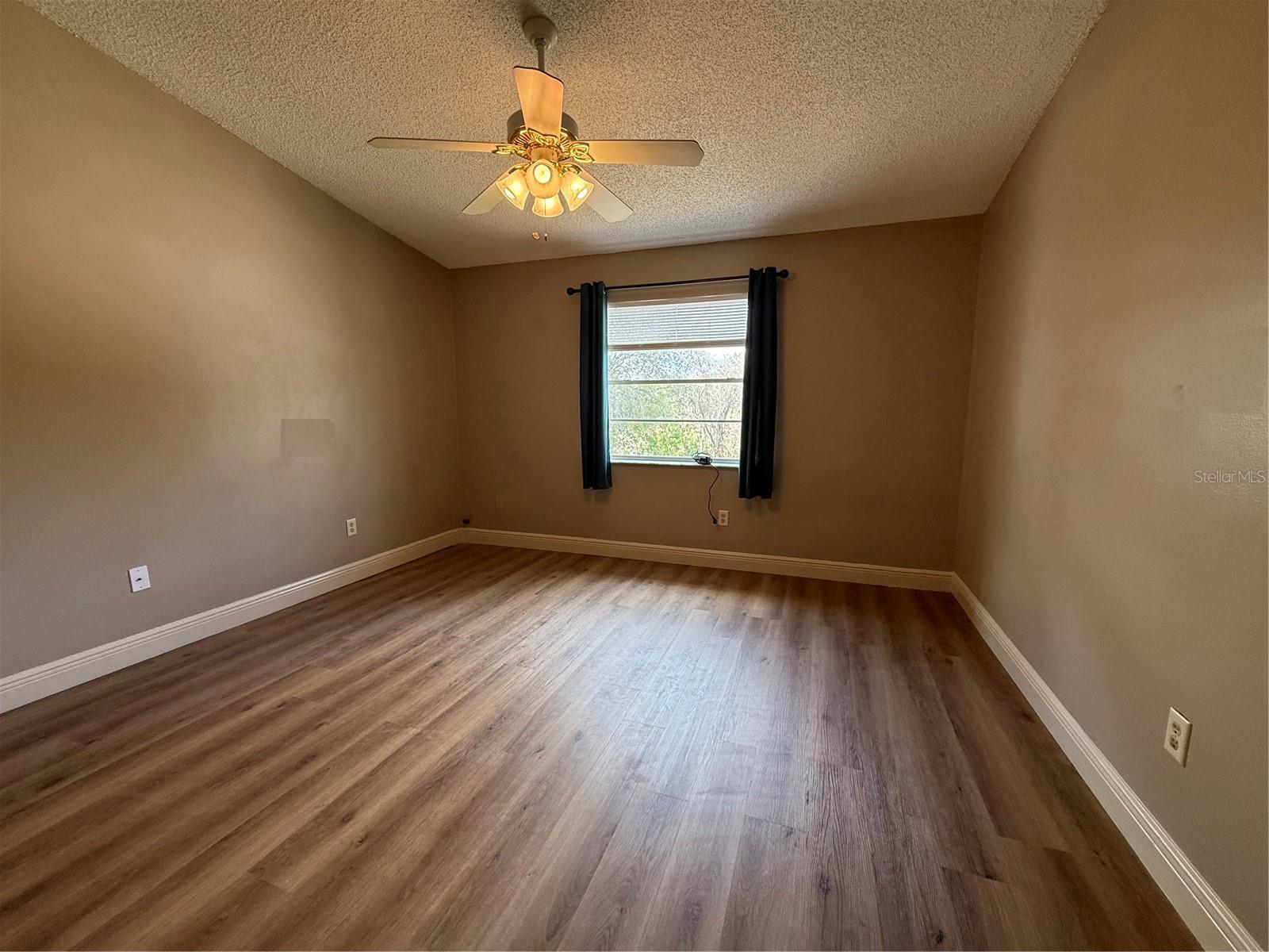 2201 FLETCHERS POINT CIR, TAMPA, FL, 33613
