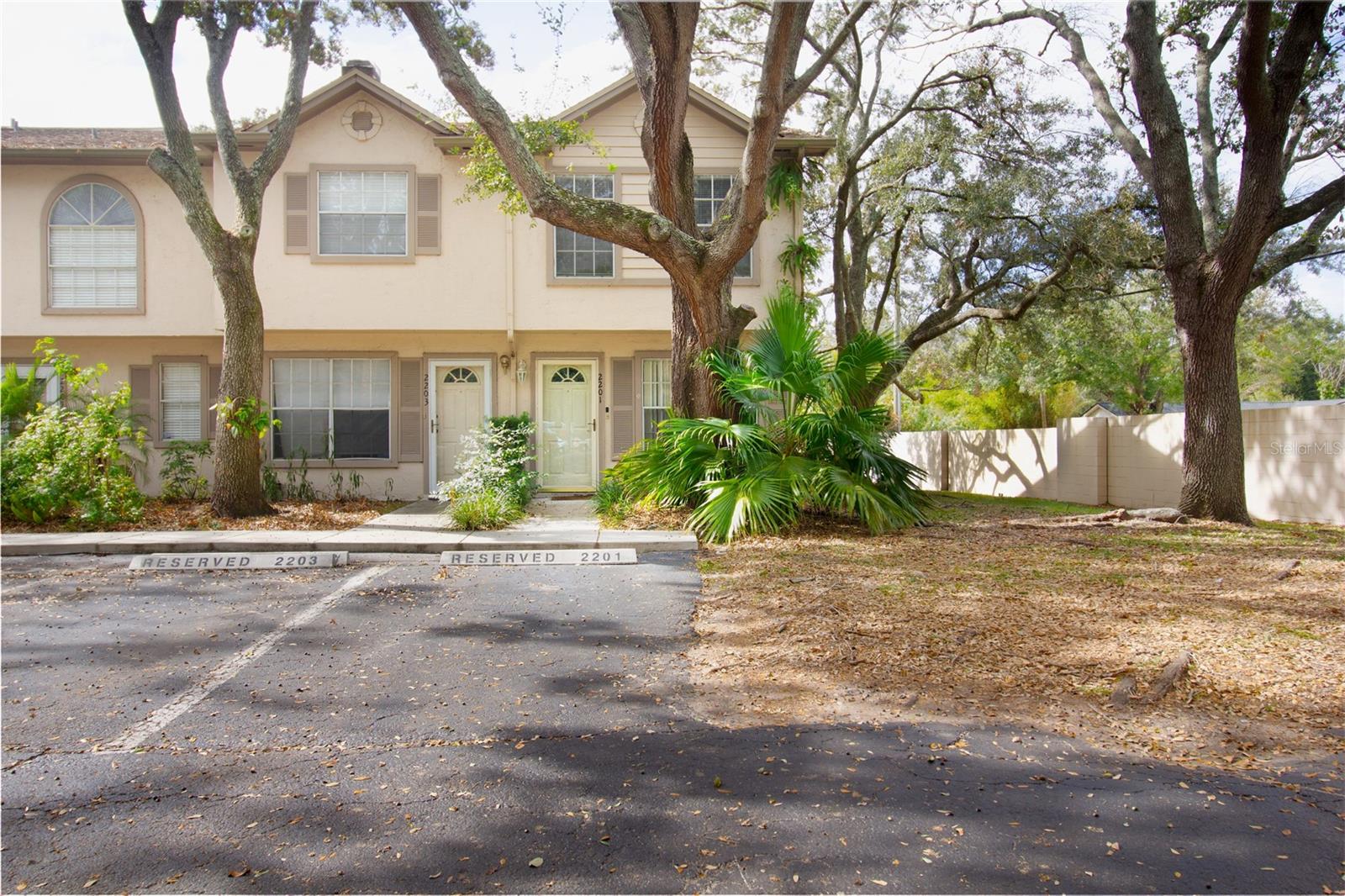 2201 FLETCHERS POINT CIR, TAMPA, FL, 33613