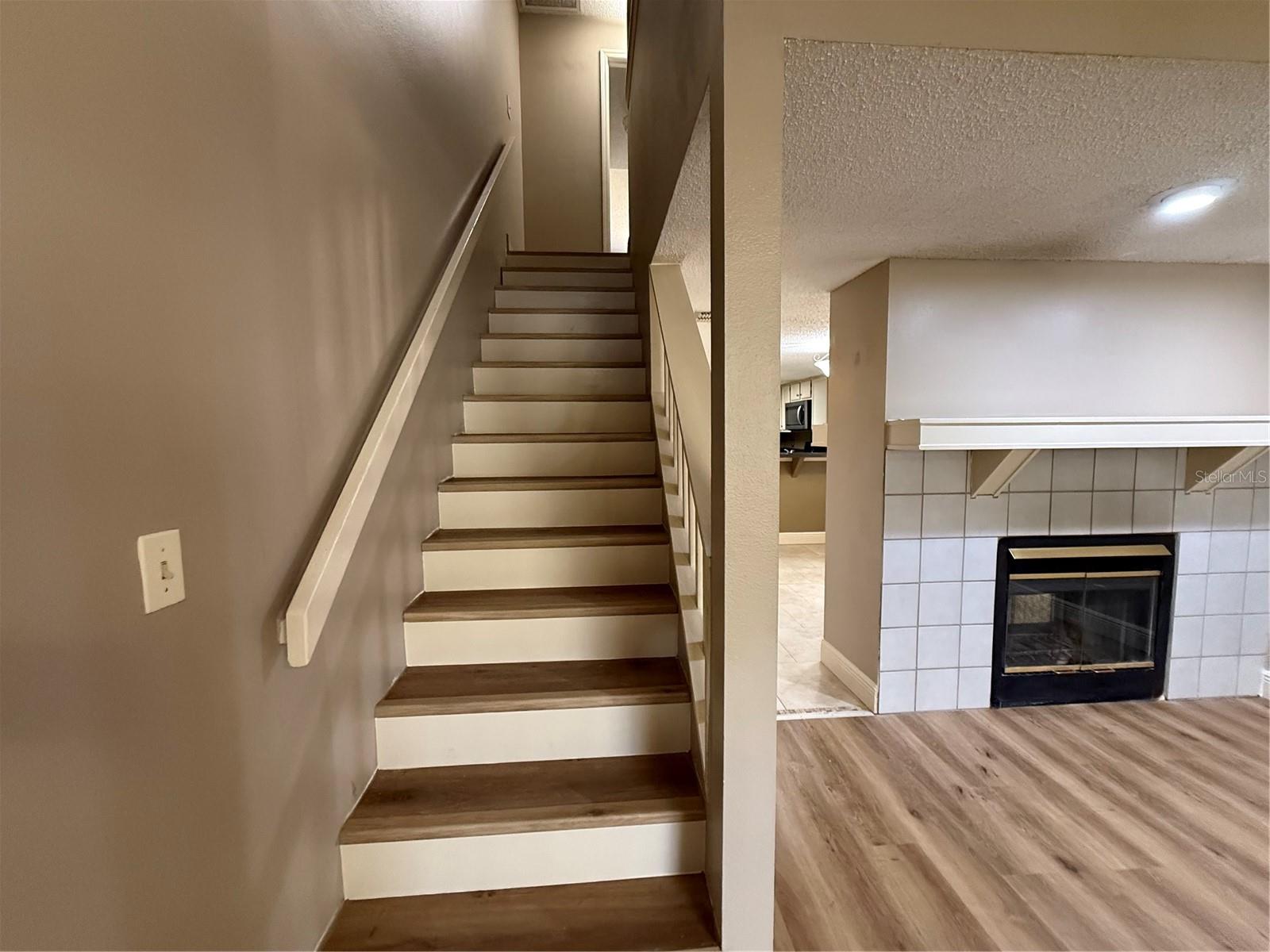 2201 FLETCHERS POINT CIR, TAMPA, FL, 33613